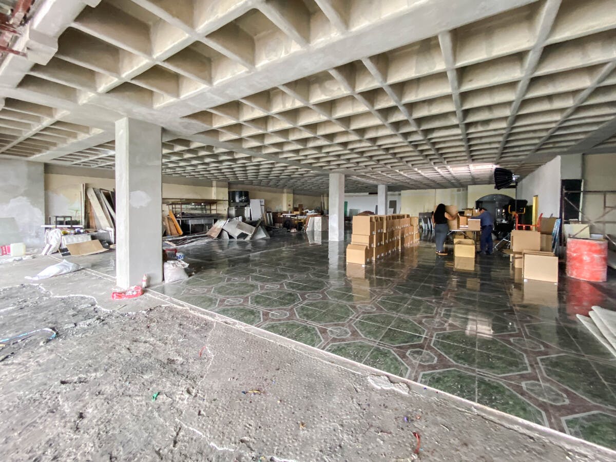 Local Comercial Spot2