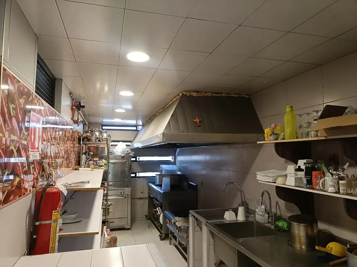 Local Comercial Spot2