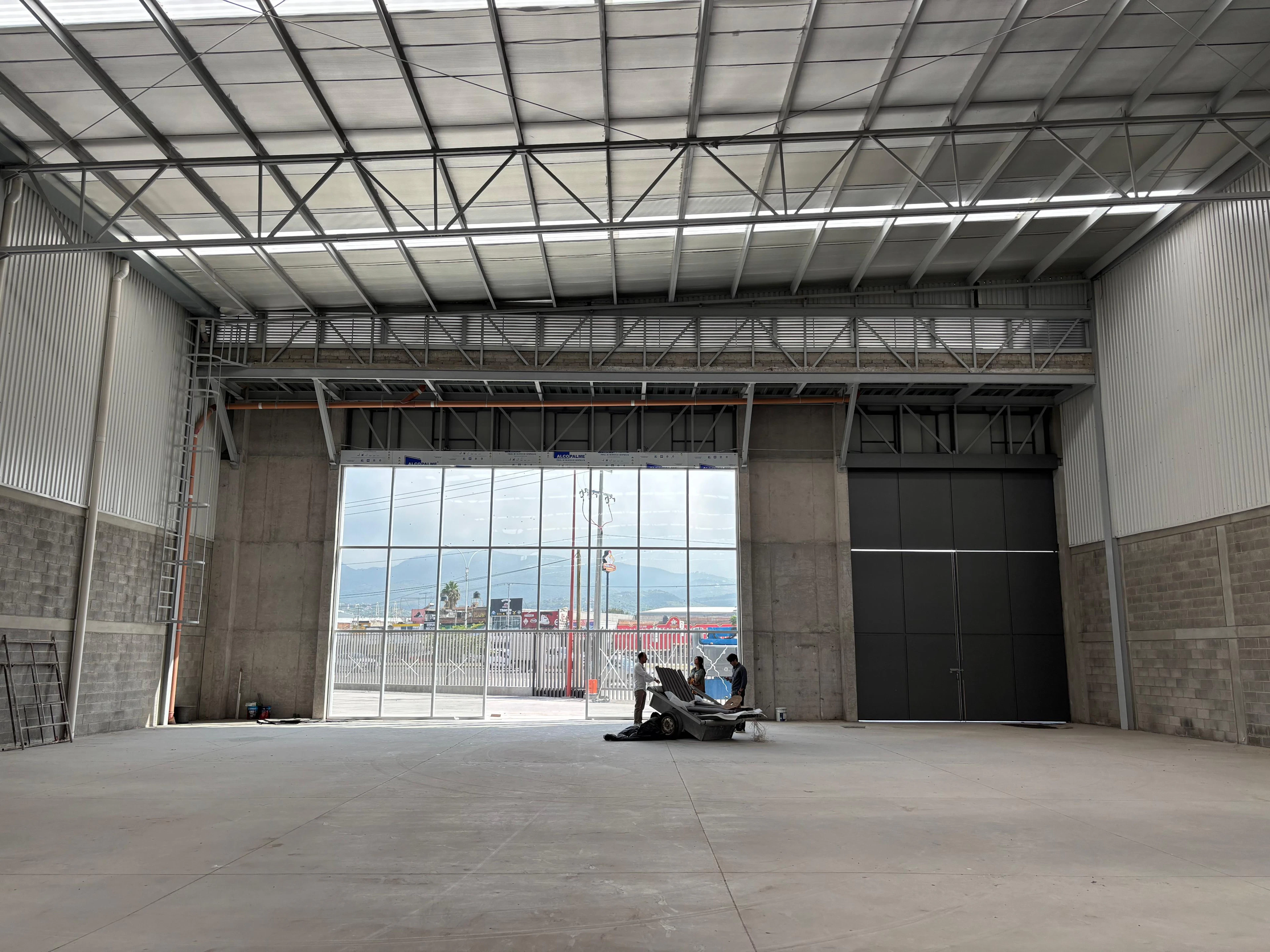 Local Comercial Spot2