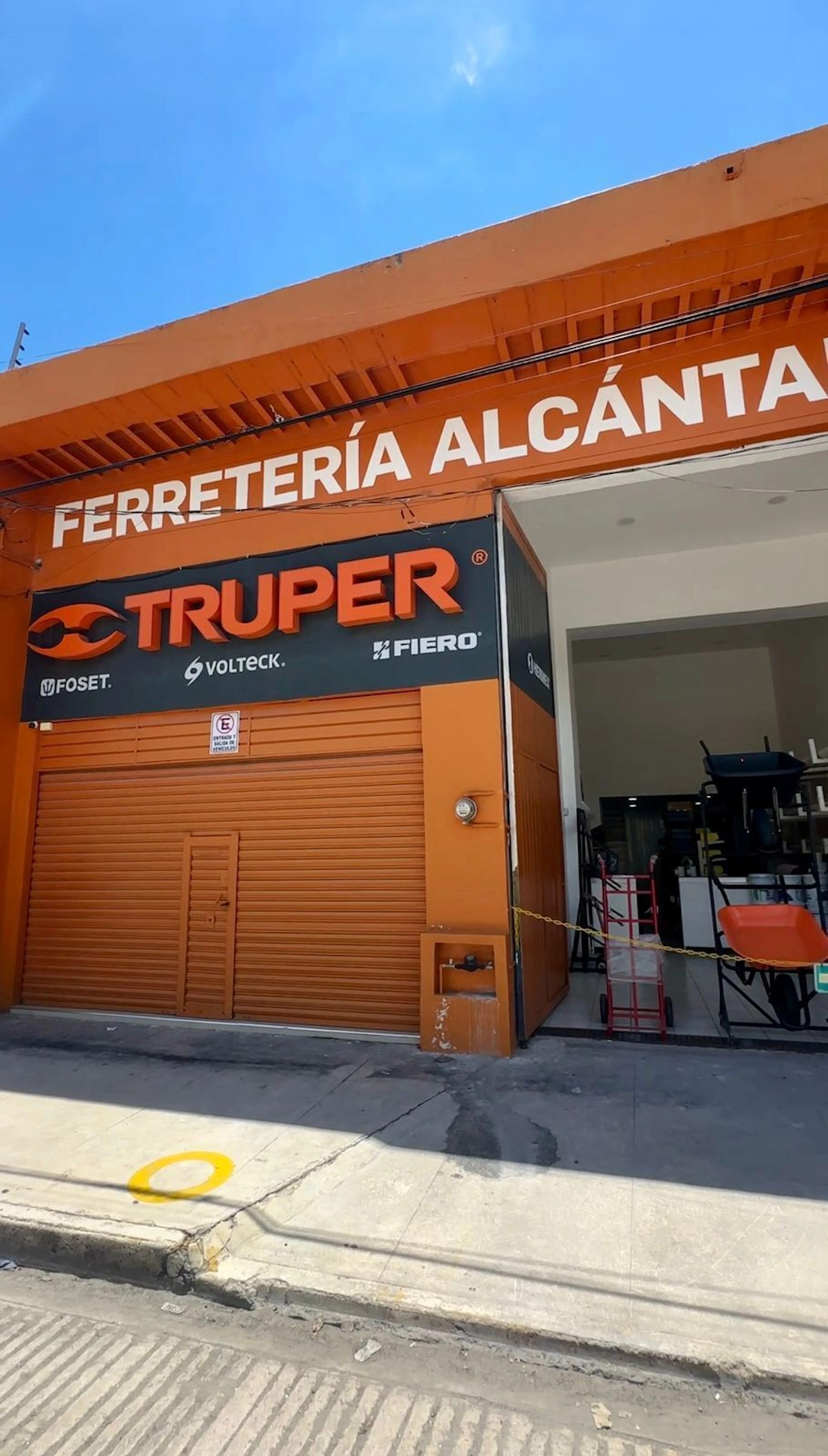 Local Comercial Spot2