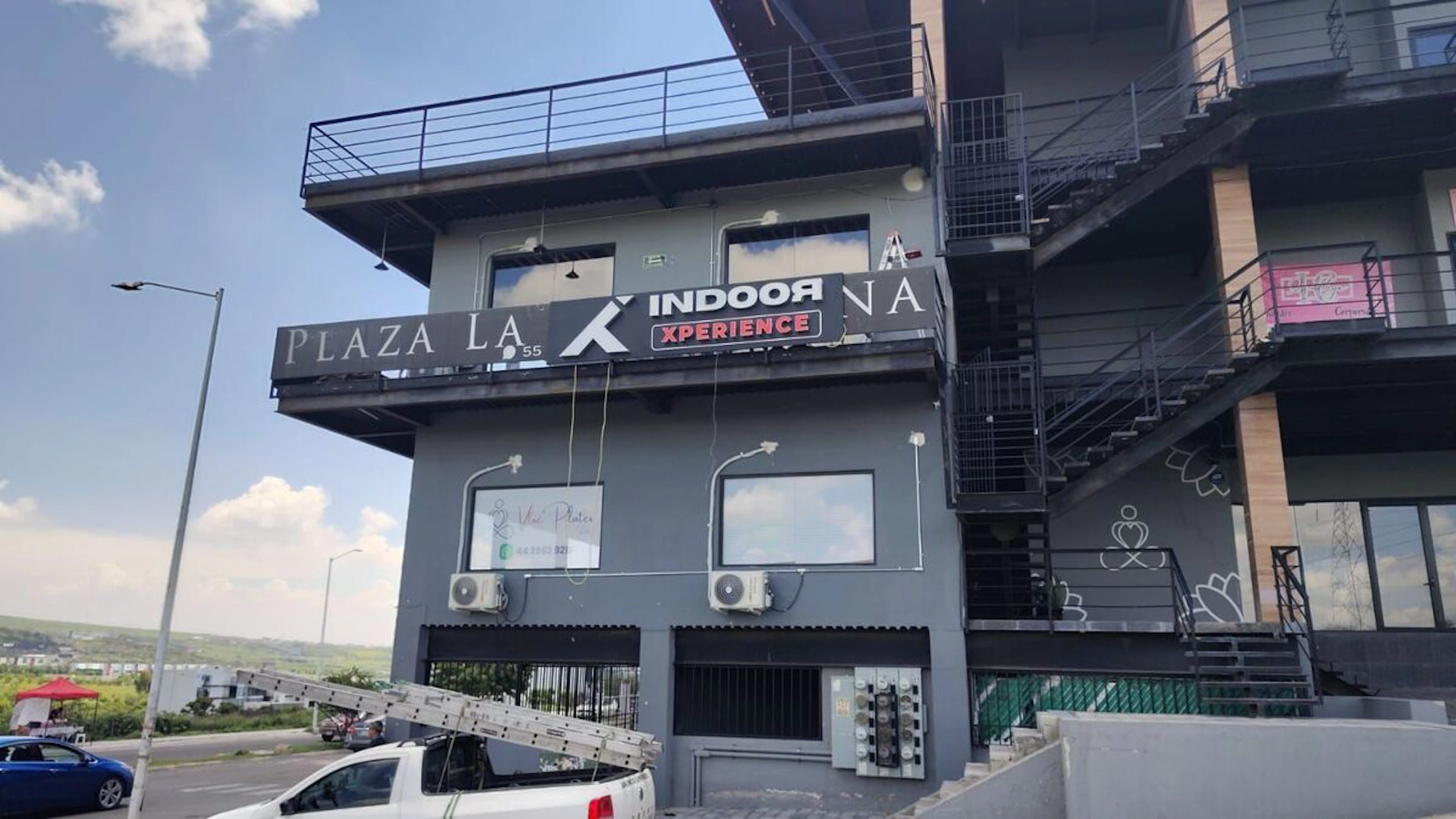 Local Comercial Spot2