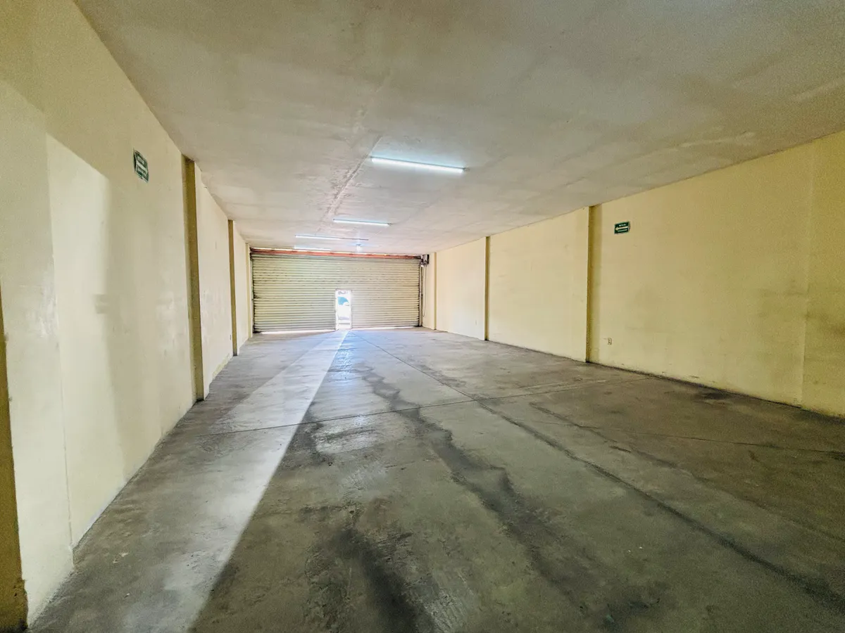 Local Comercial Spot2