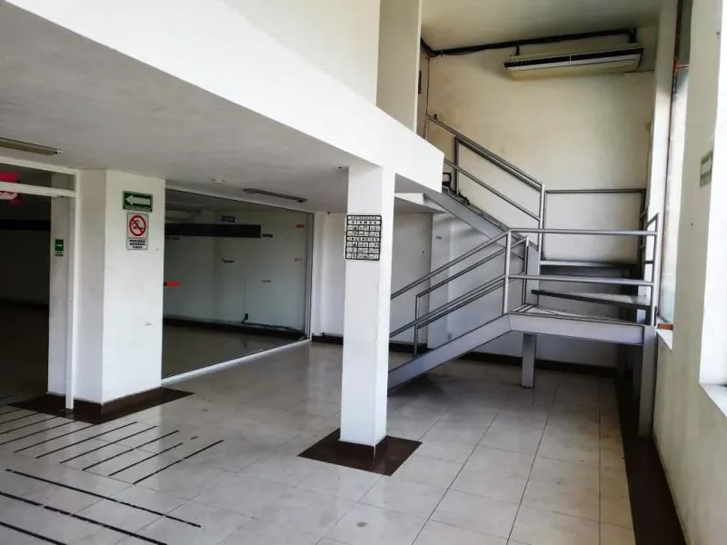 Local Comercial Spot2