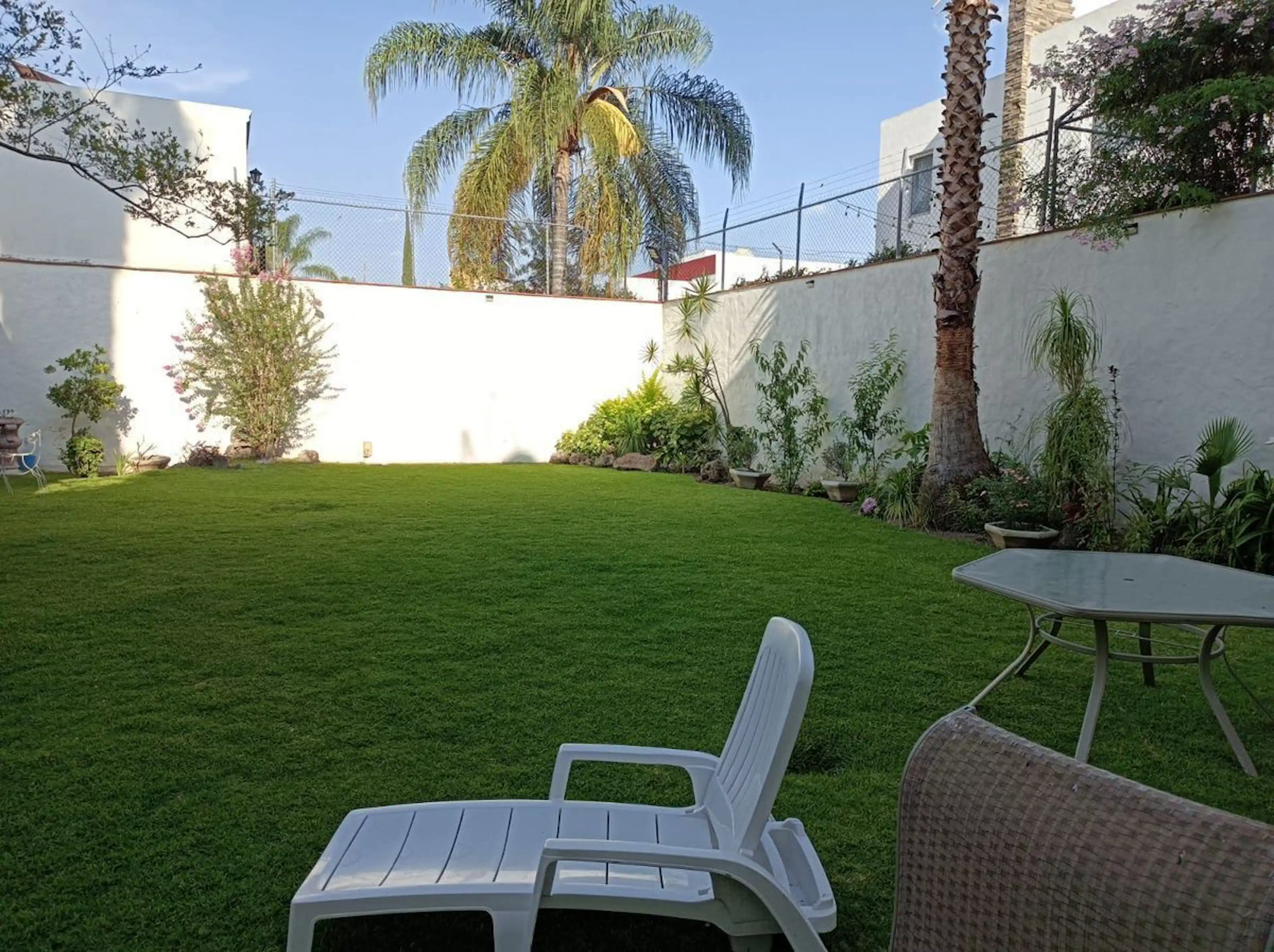 Terreno en venta en Lomas de guevara para desarrollo