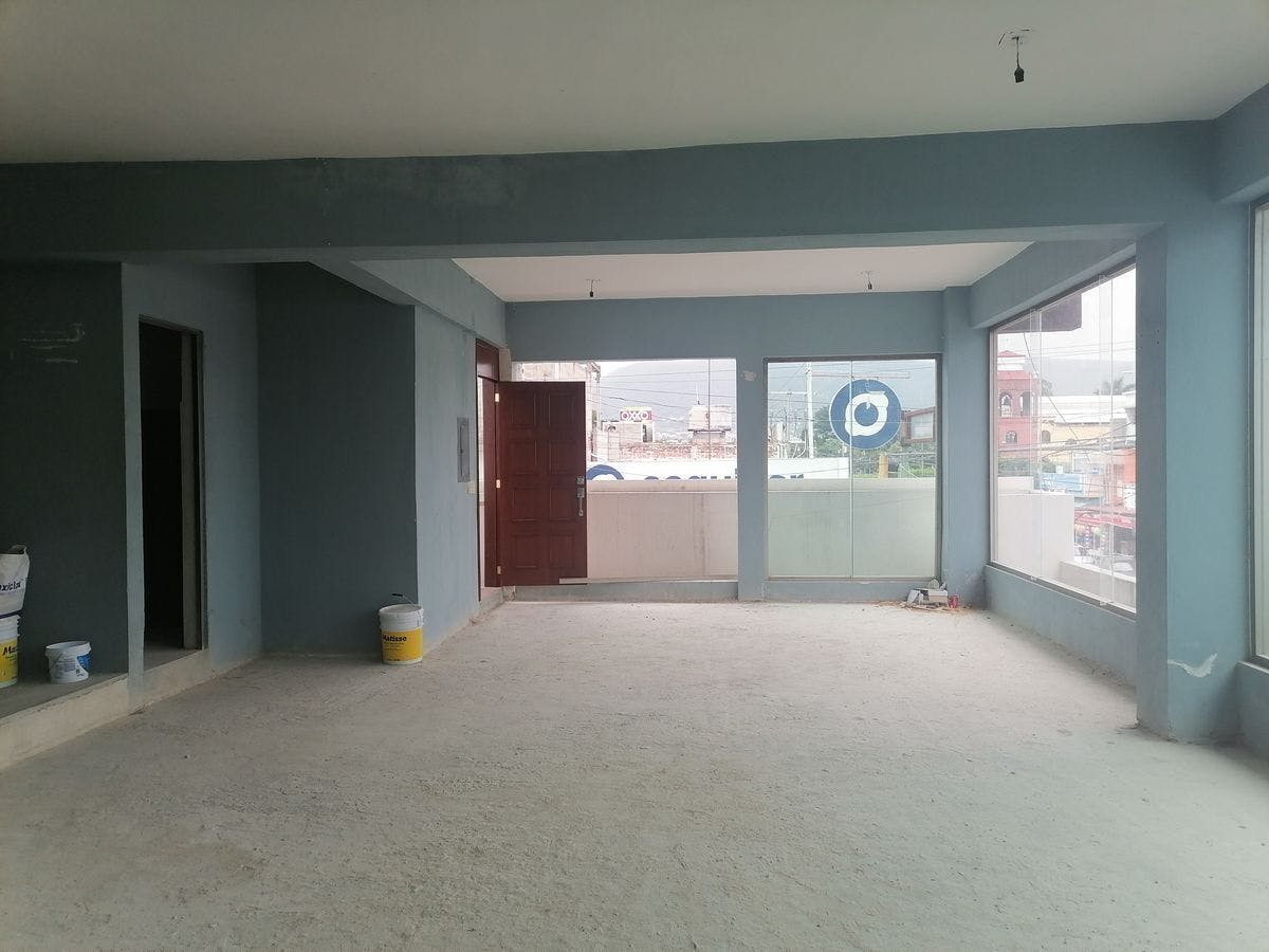 Local Comercial Spot2