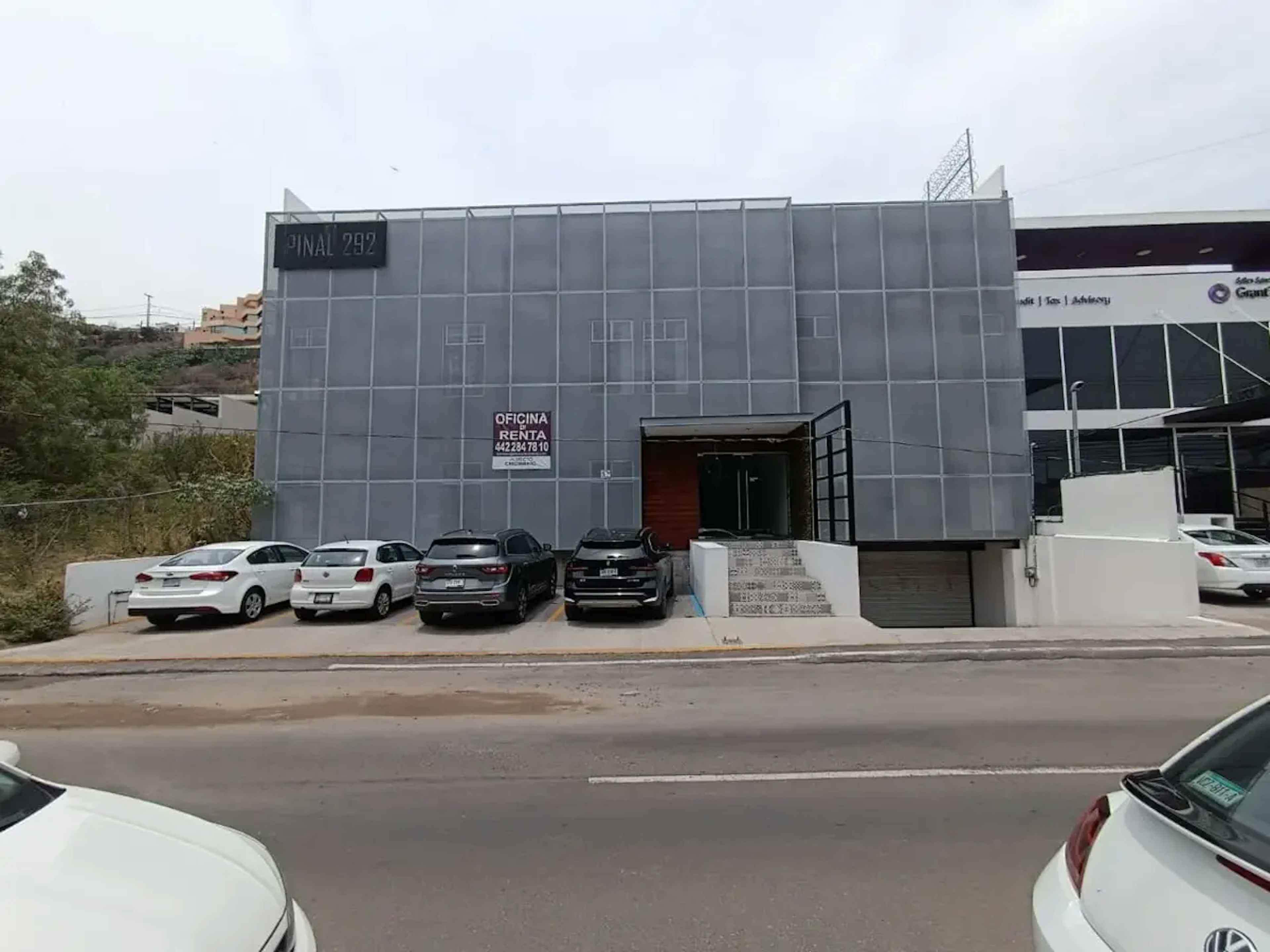 Av. Loma Pinal De Amoles 292