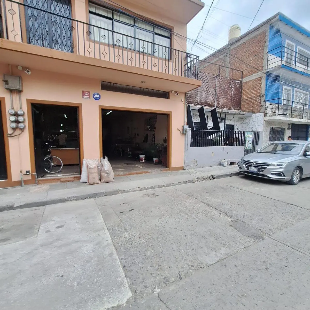 Local Comercial Spot2