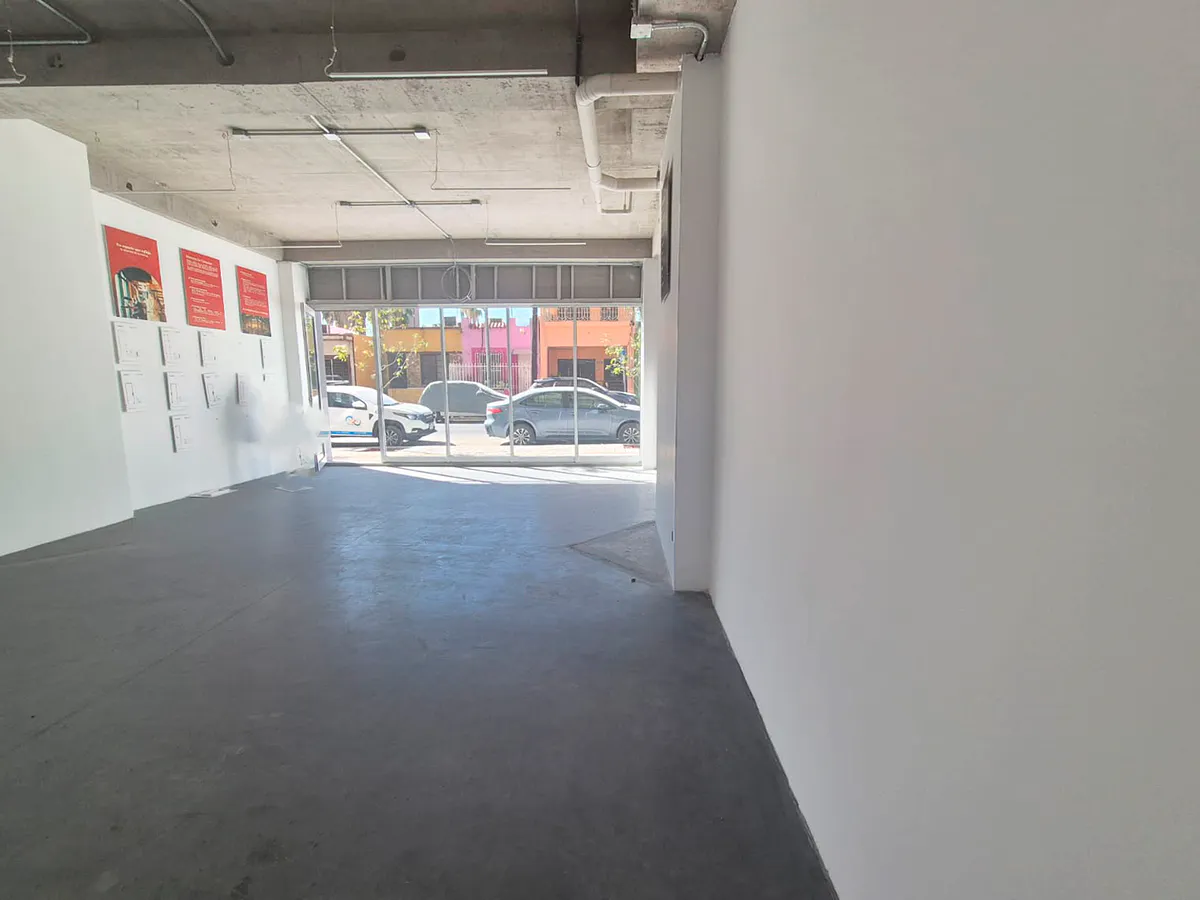 Local Comercial Spot2