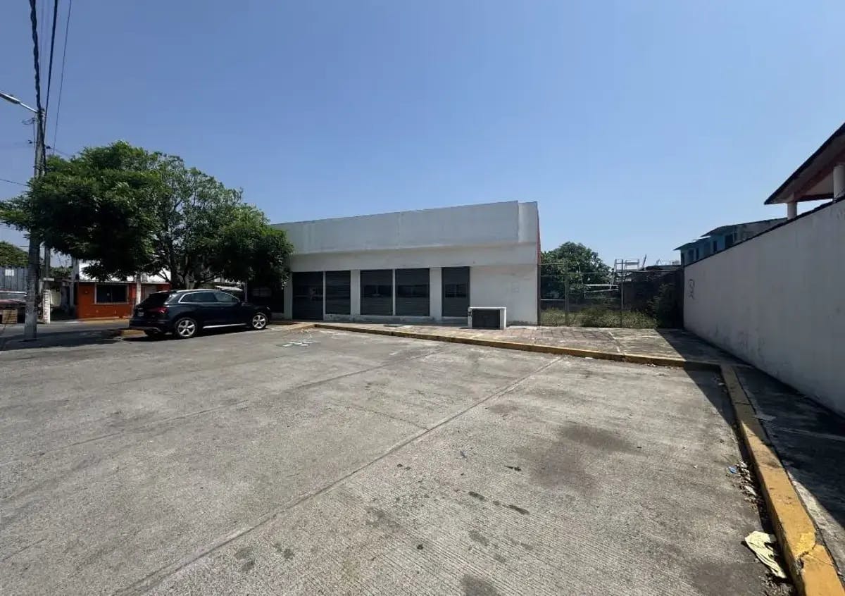 Local Comercial Spot2