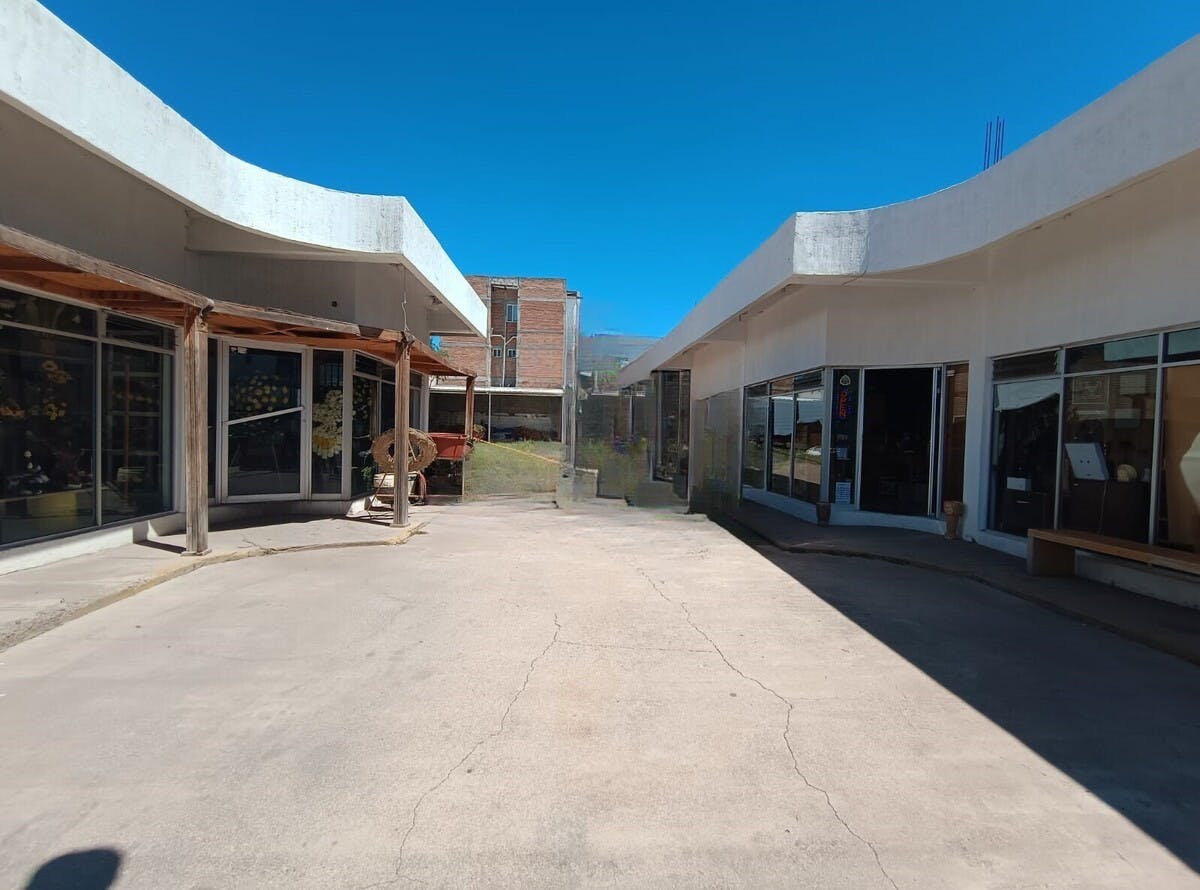 Local Comercial Spot2