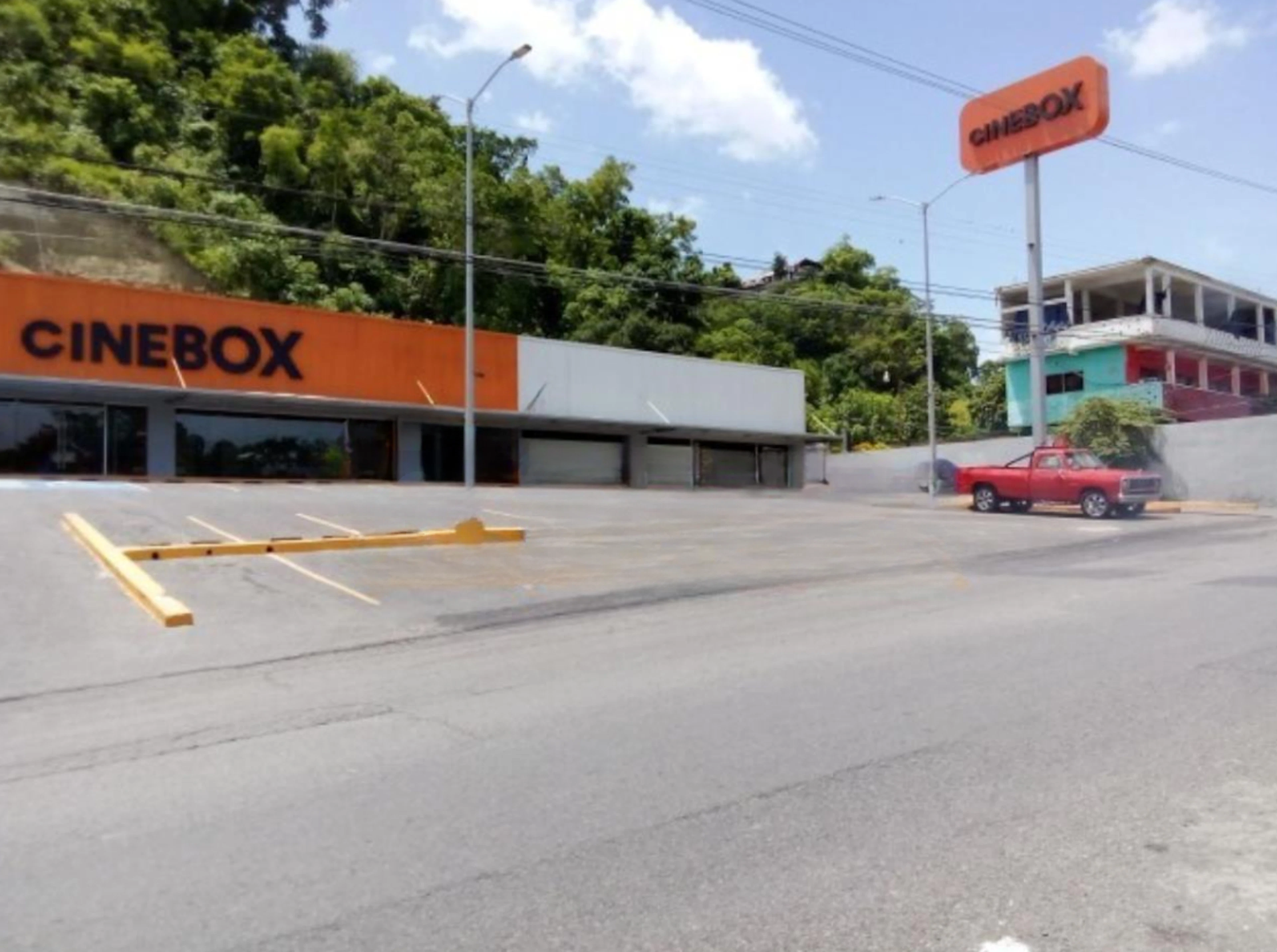 Local Comercial Spot2