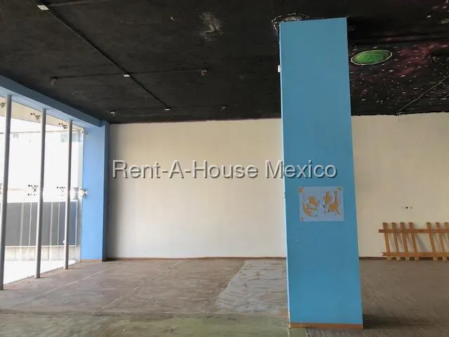 Local Comercial Spot2