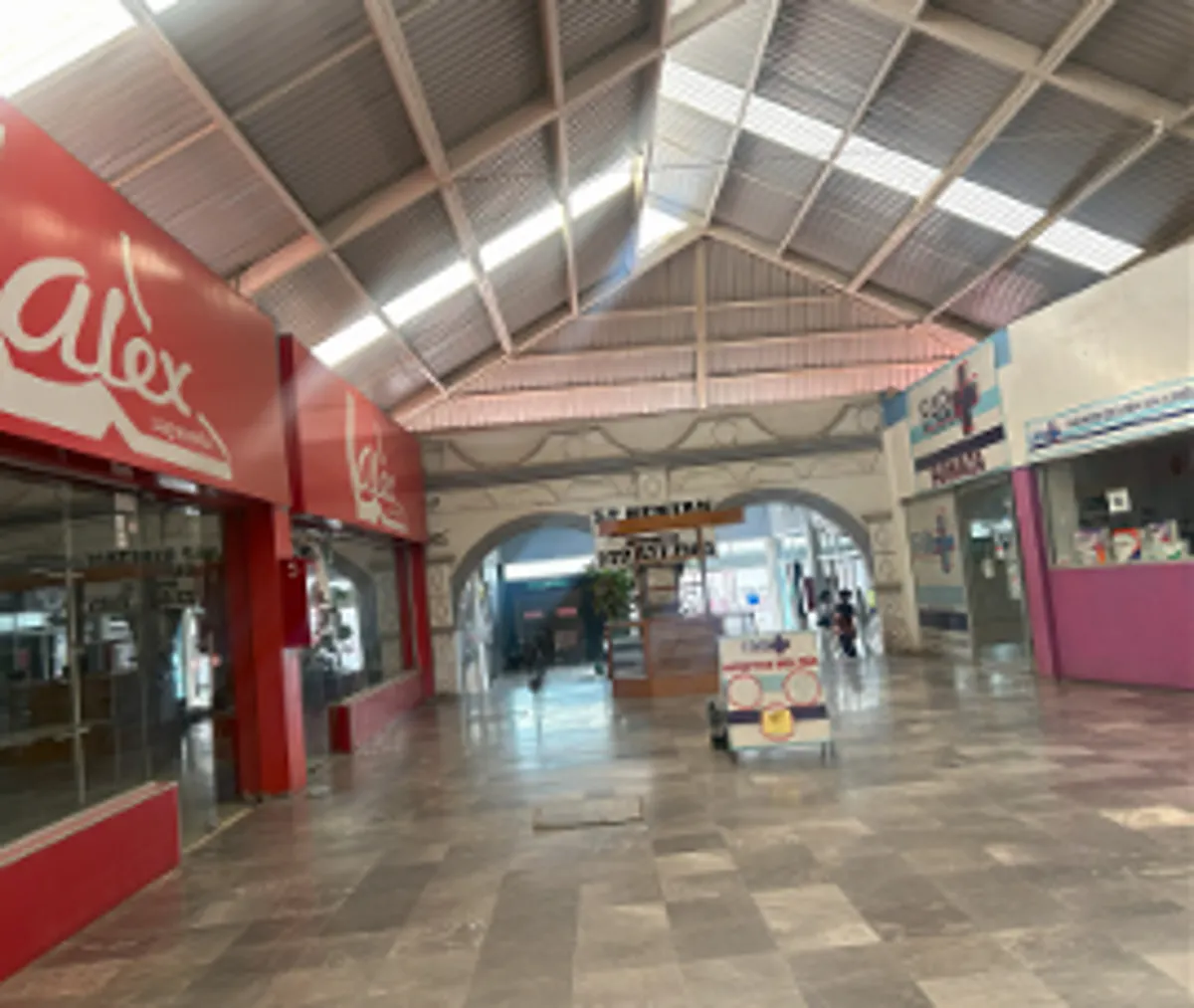 Local Comercial Spot2
