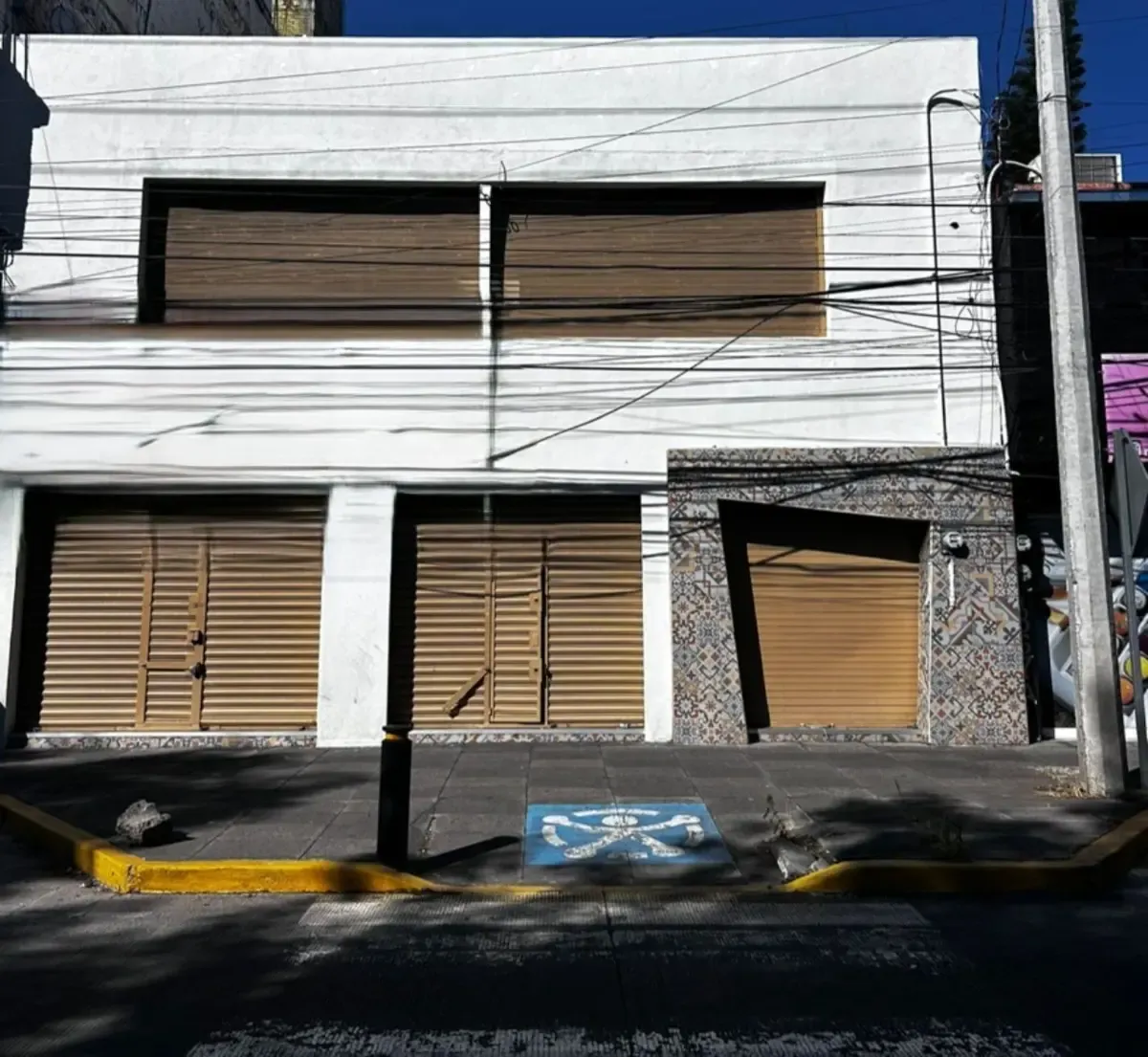 Local Comercial Spot2