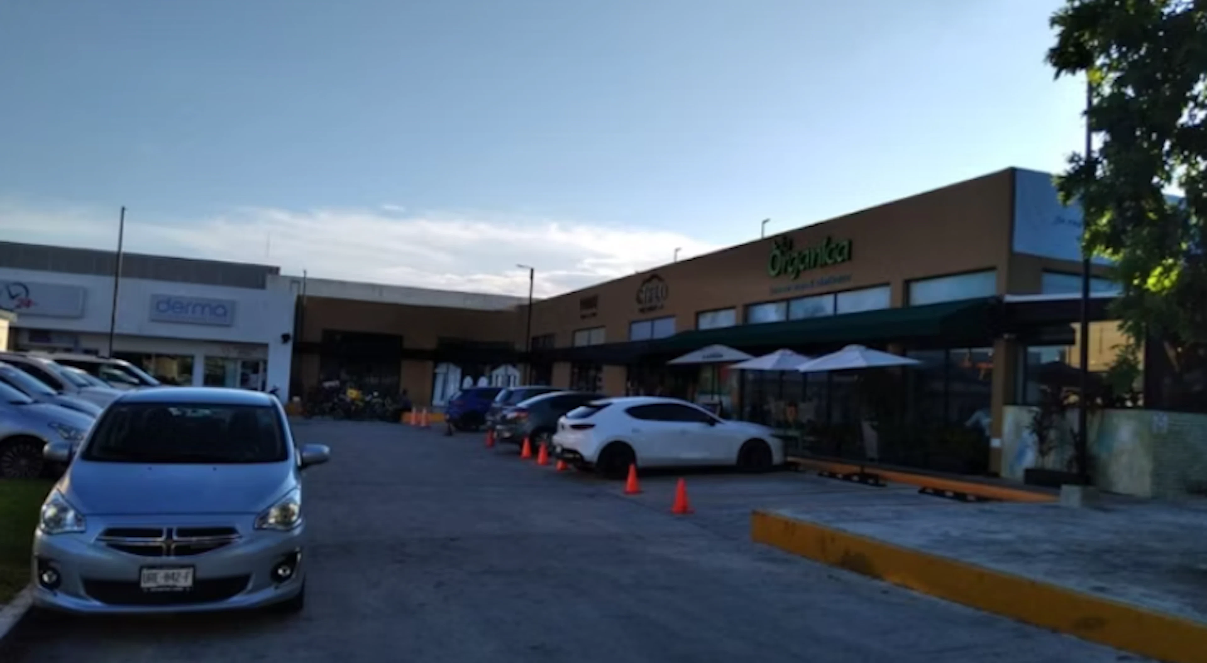 Local Comercial Spot2