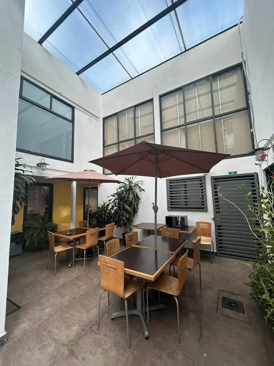 Local Comercial Spot2