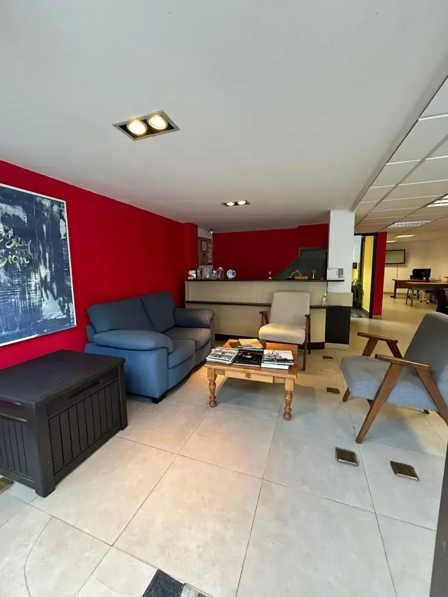 Local Comercial Spot2