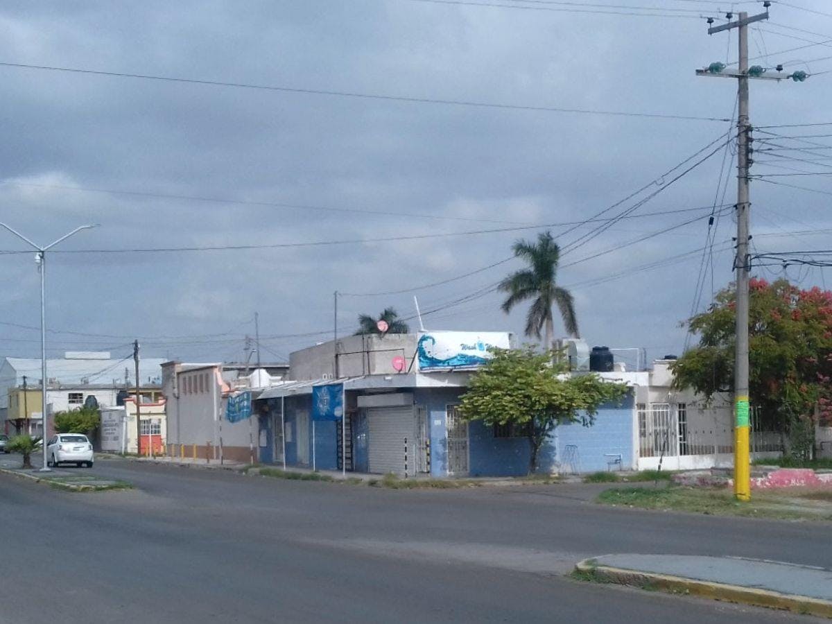 Local Comercial Spot2