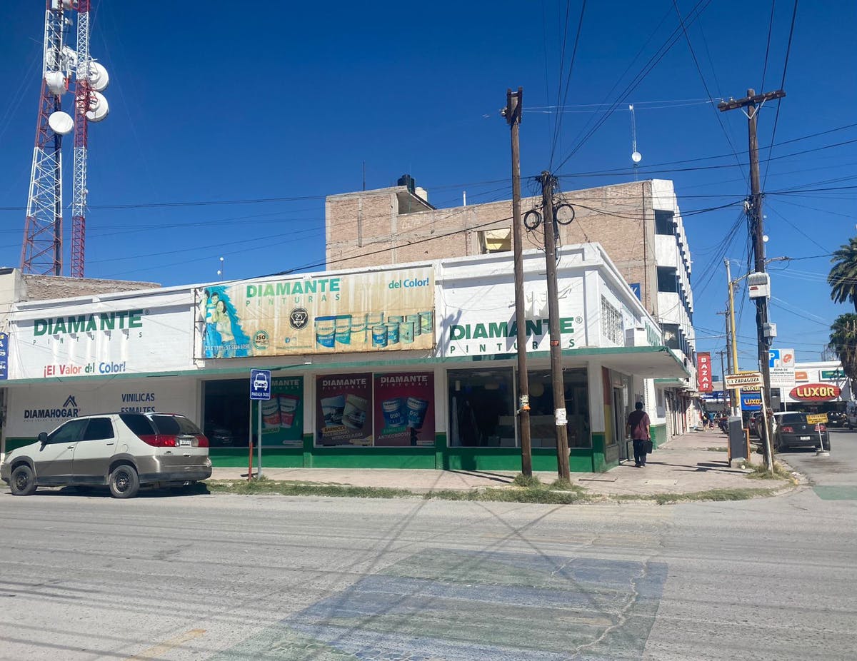 Local Comercial Spot2