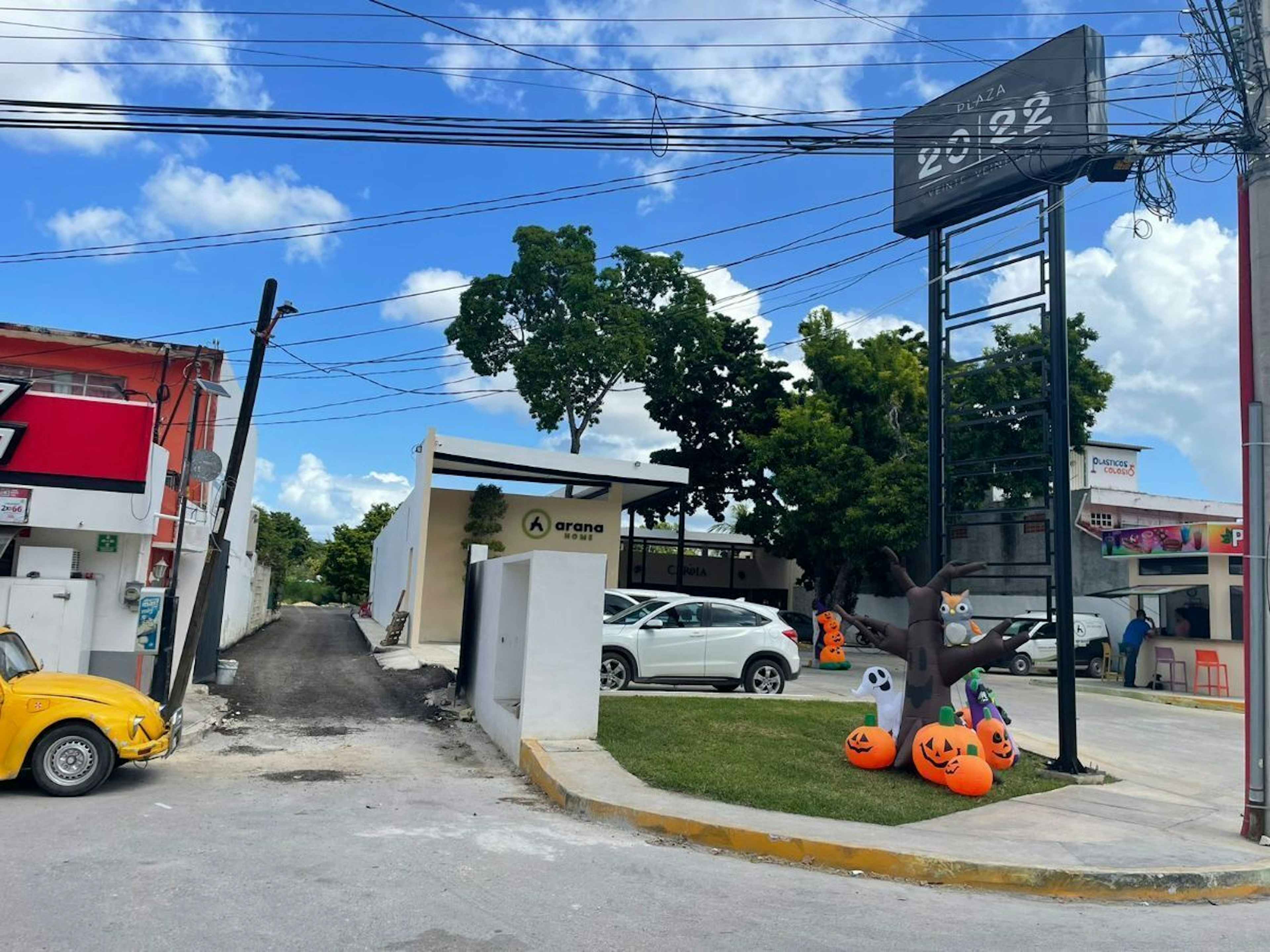 Avenida Luis Donaldo Colosio Murrieta 1755