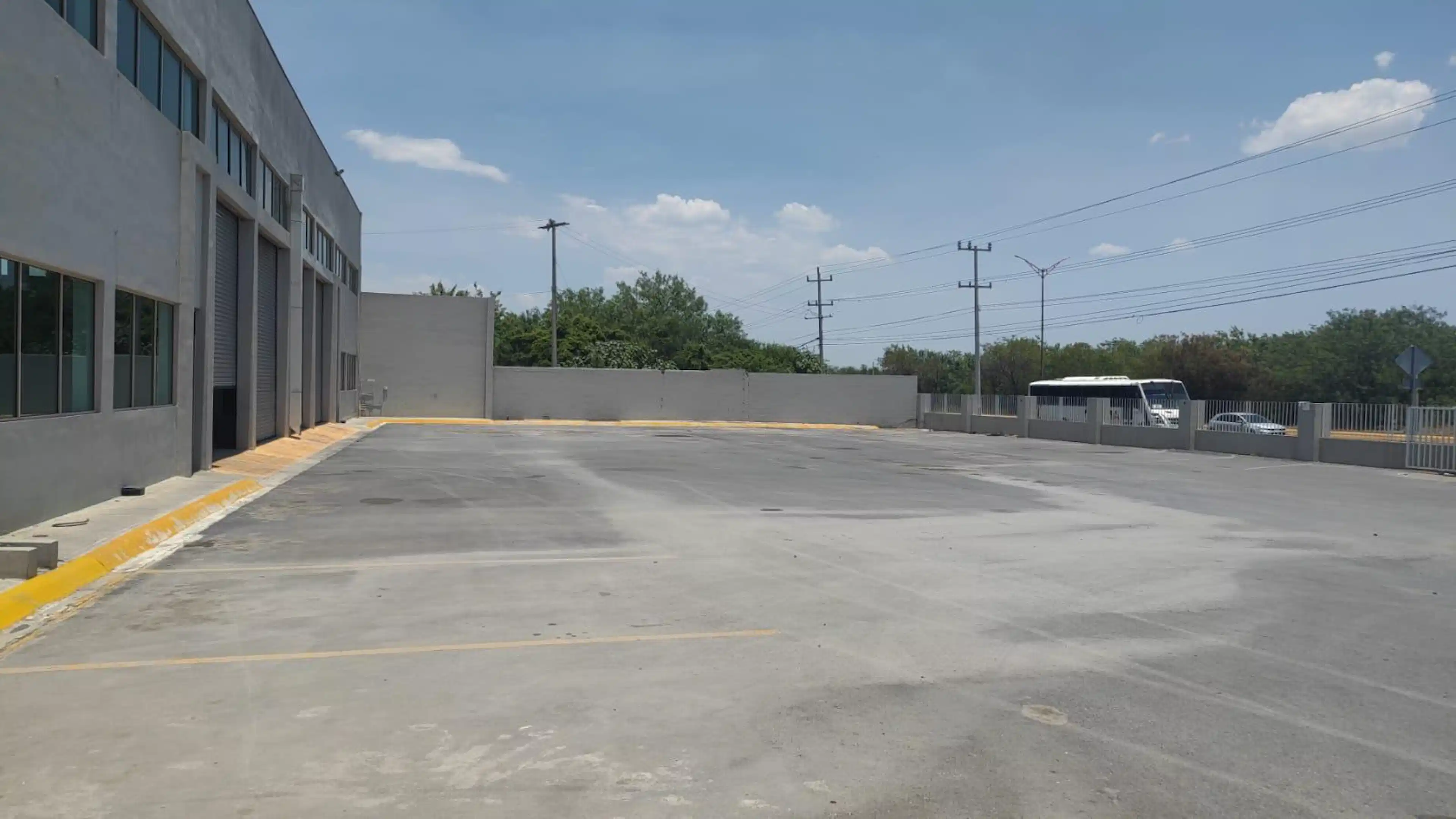 BODEGA EN RENTA DE 1080 METROS USO COMERCIAL ESCOBEDO NUEVO LEÓN S/N