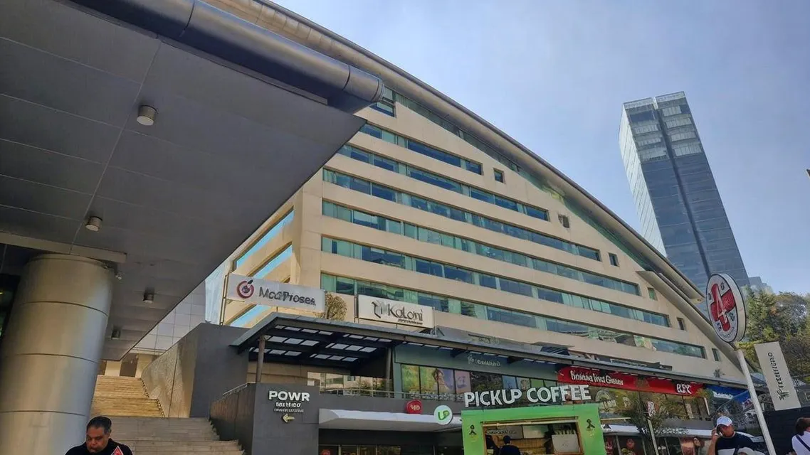 Local Comercial Spot2