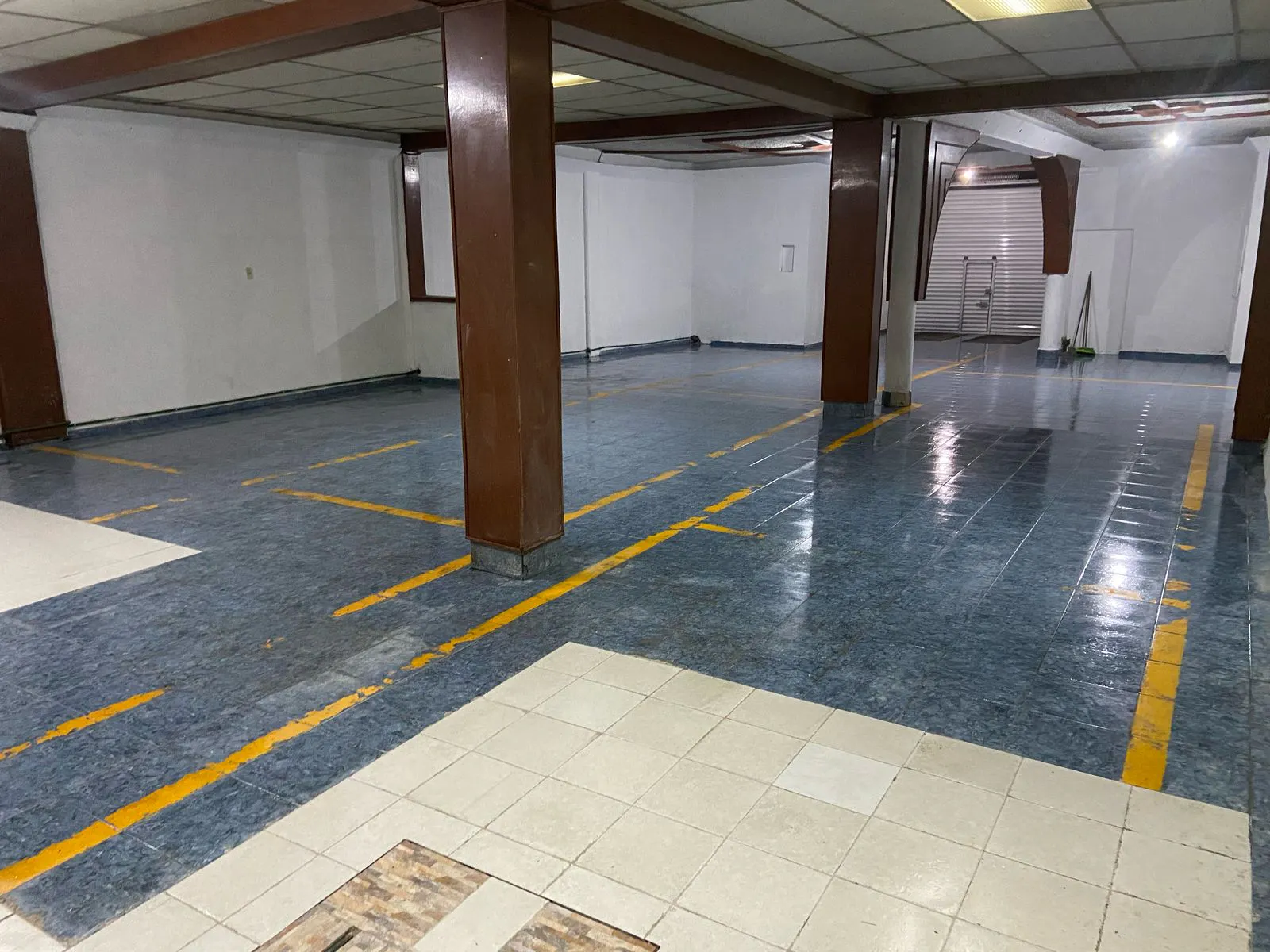 Local Comercial Spot2