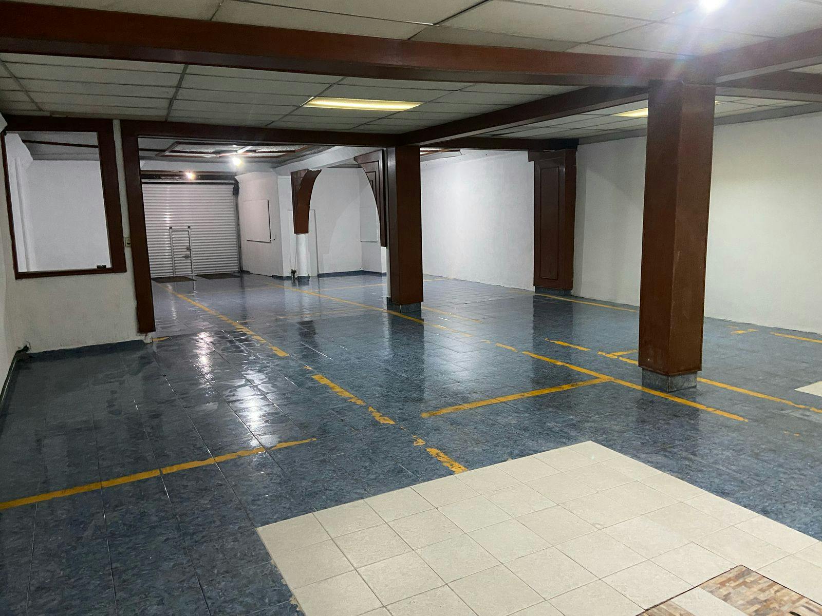 Local Comercial Spot2