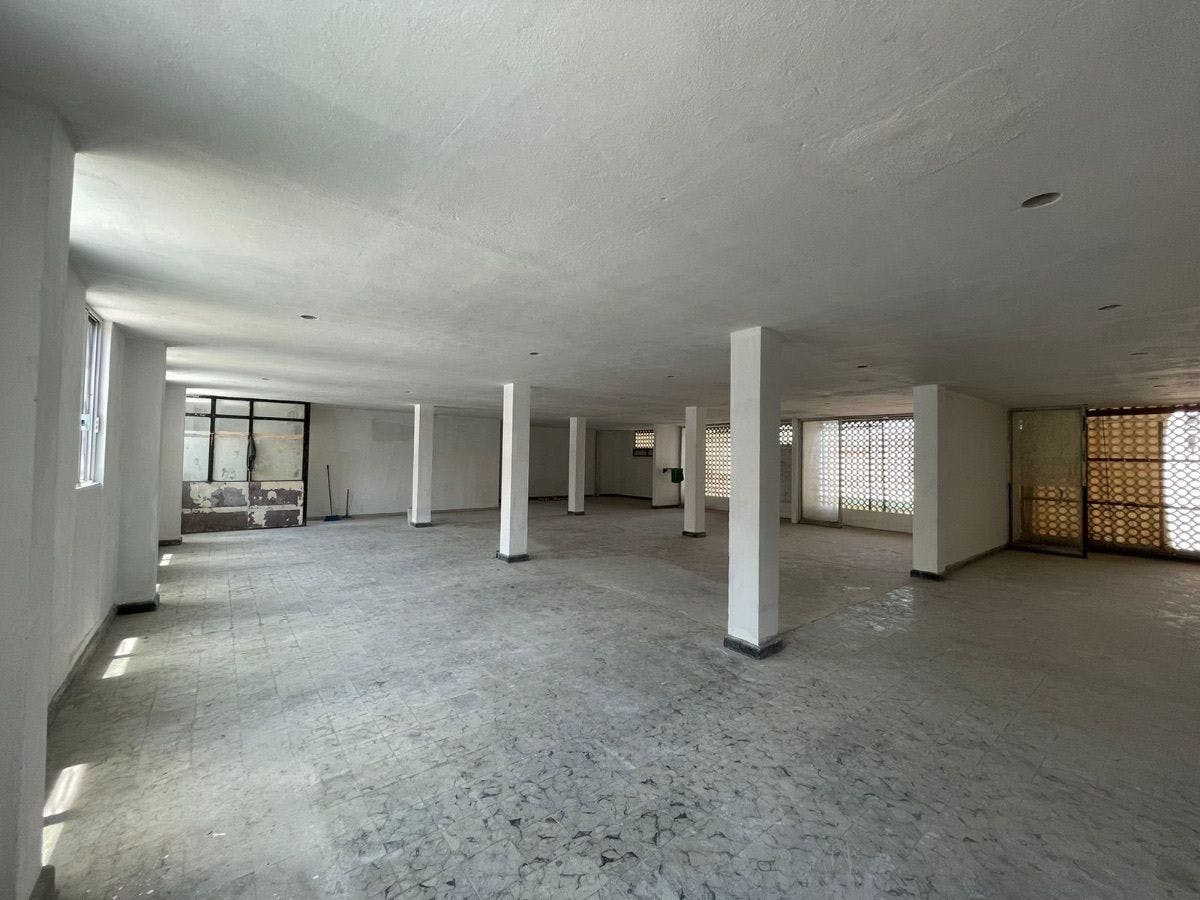 Local Comercial Spot2