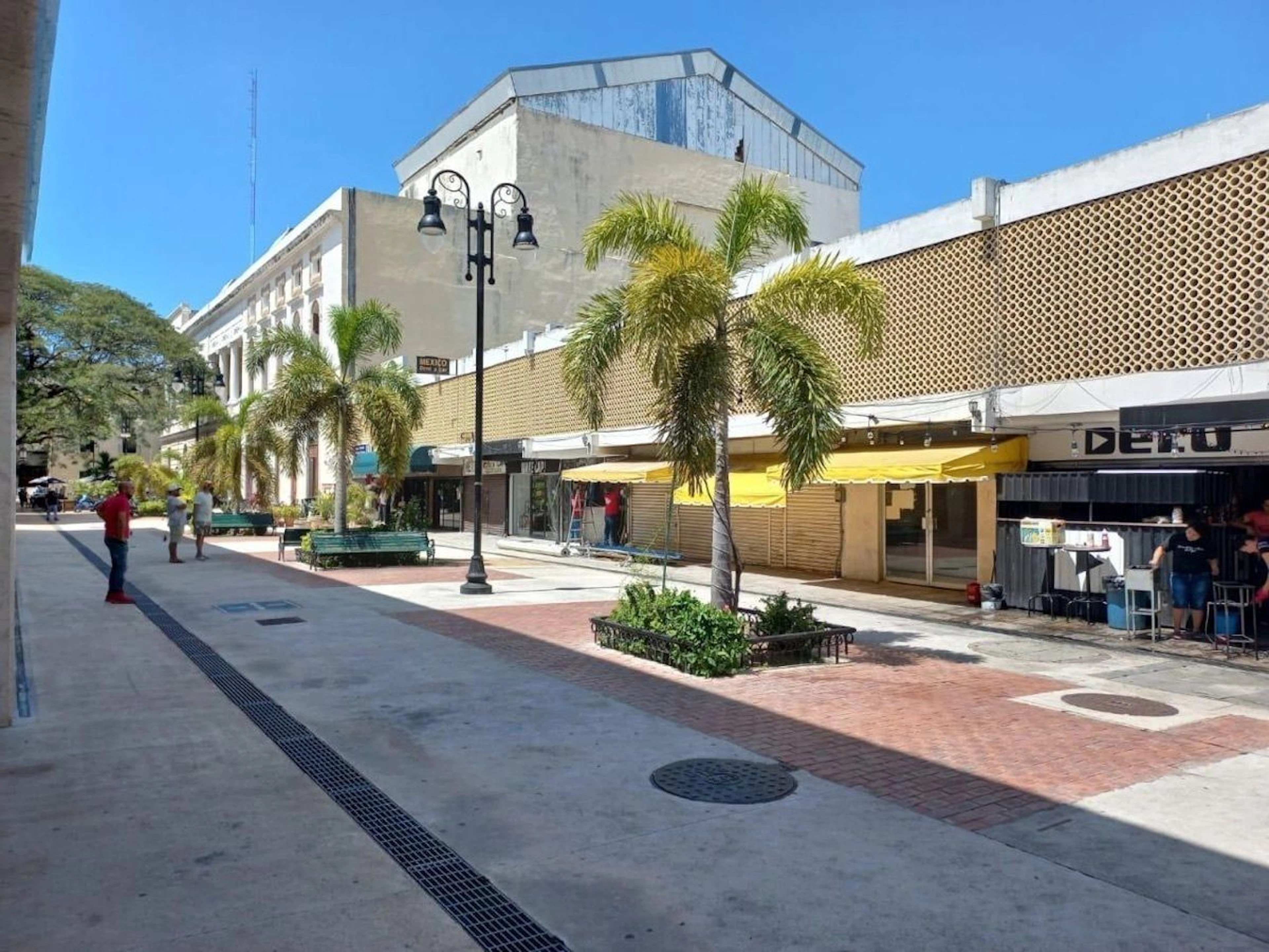 Local Comercial Spot2