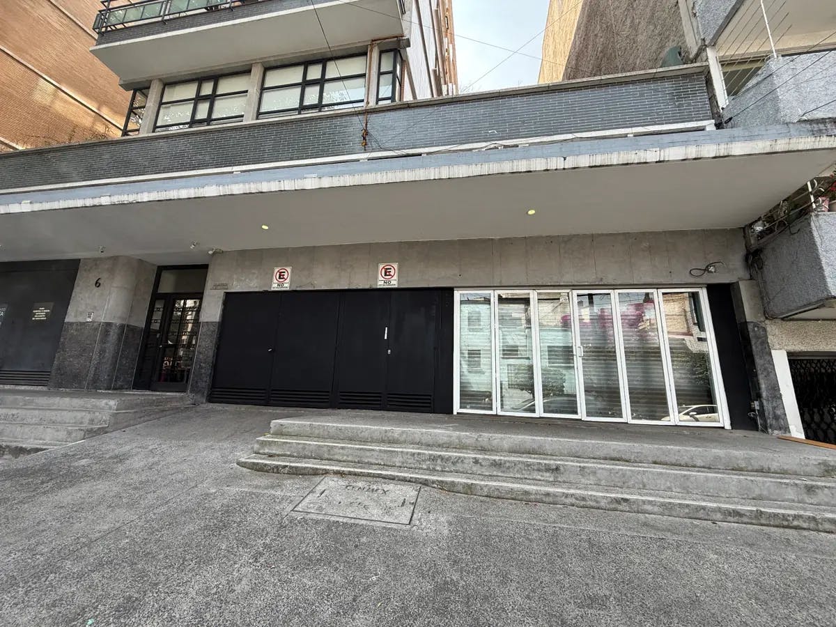 Local Comercial Spot2