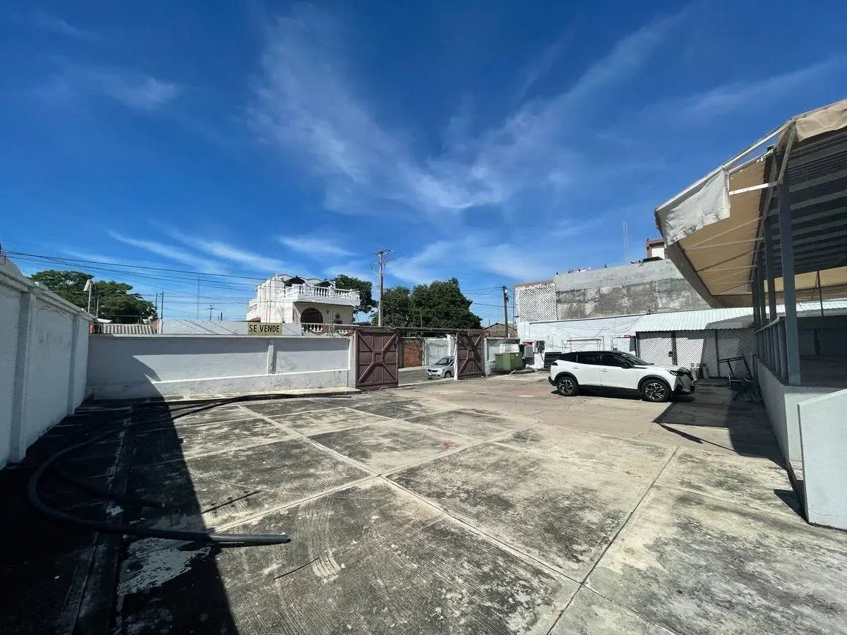 Local Comercial Spot2