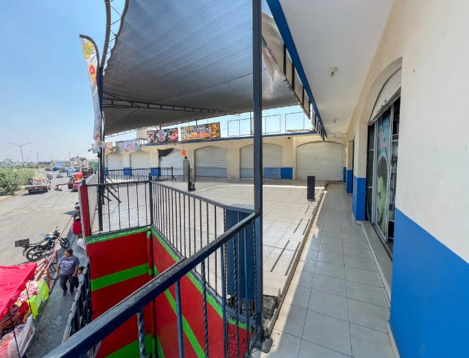 Local Comercial Spot2