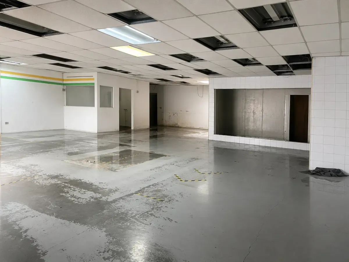 Local Comercial Spot2