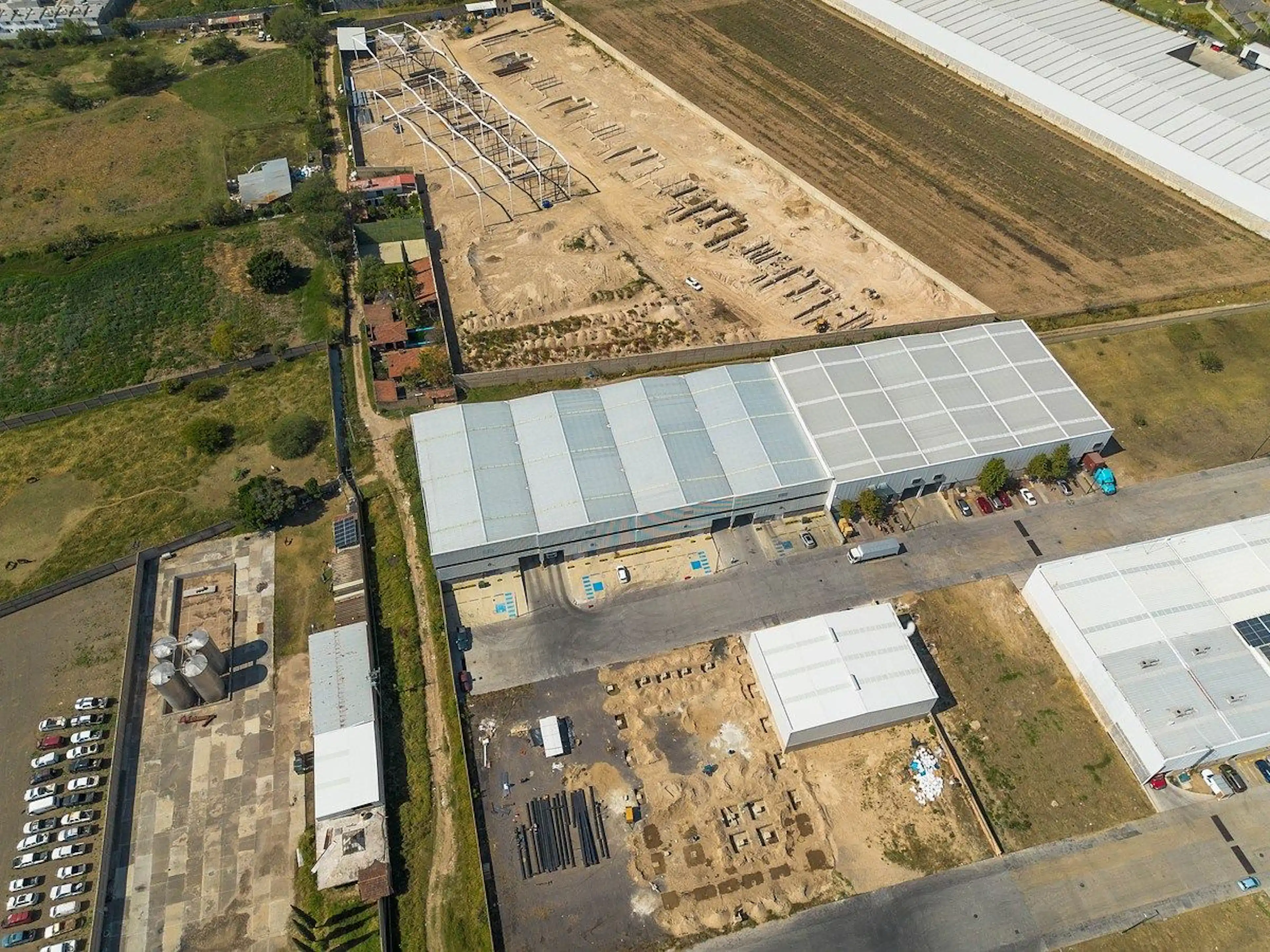 BODEGA EN RENTA EN LA LLAVE