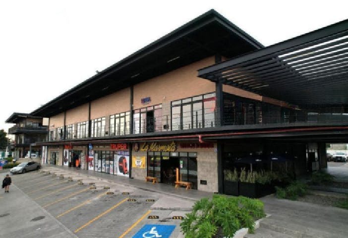 Local Comercial Spot2