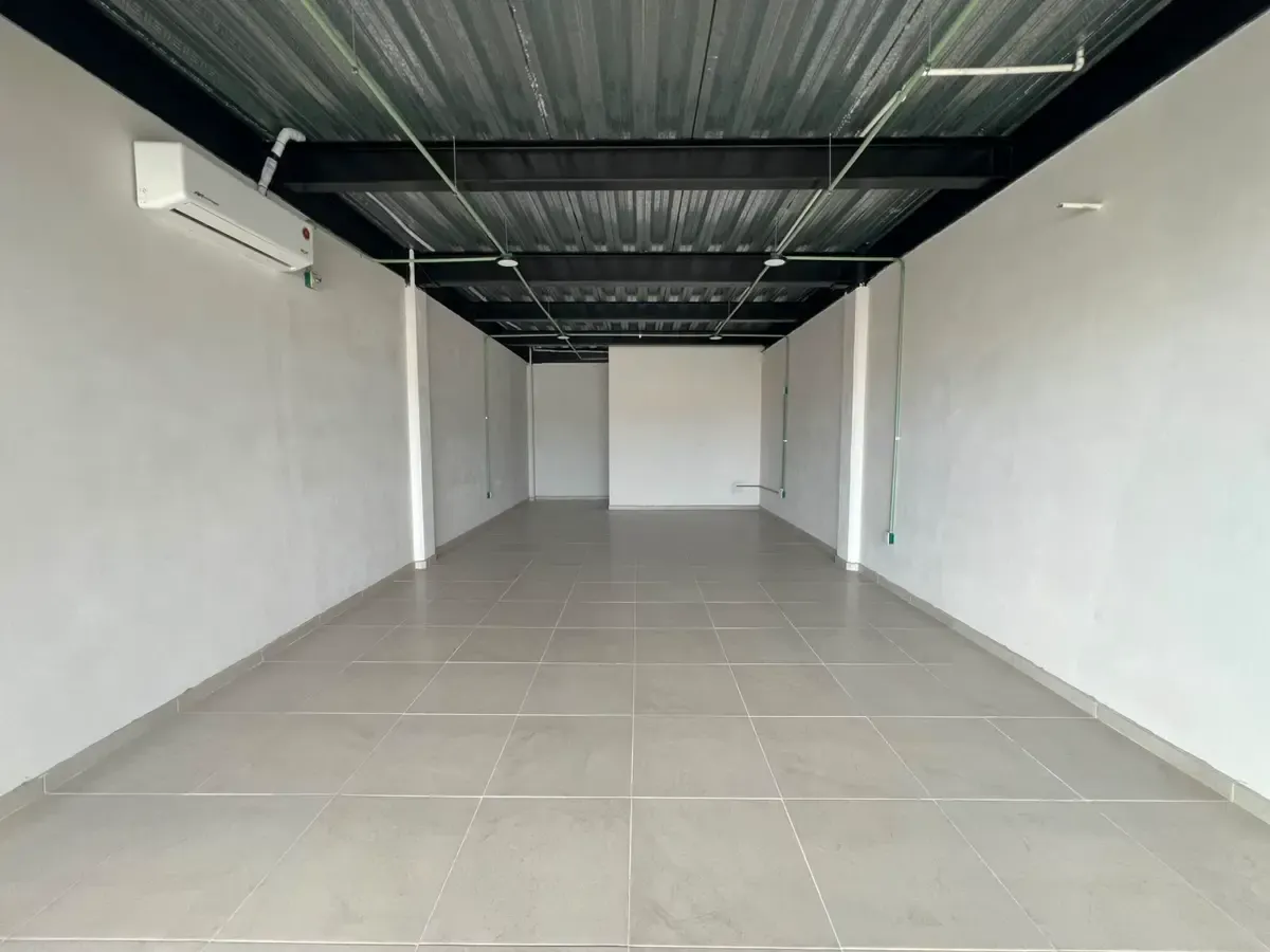 Local Comercial Spot2