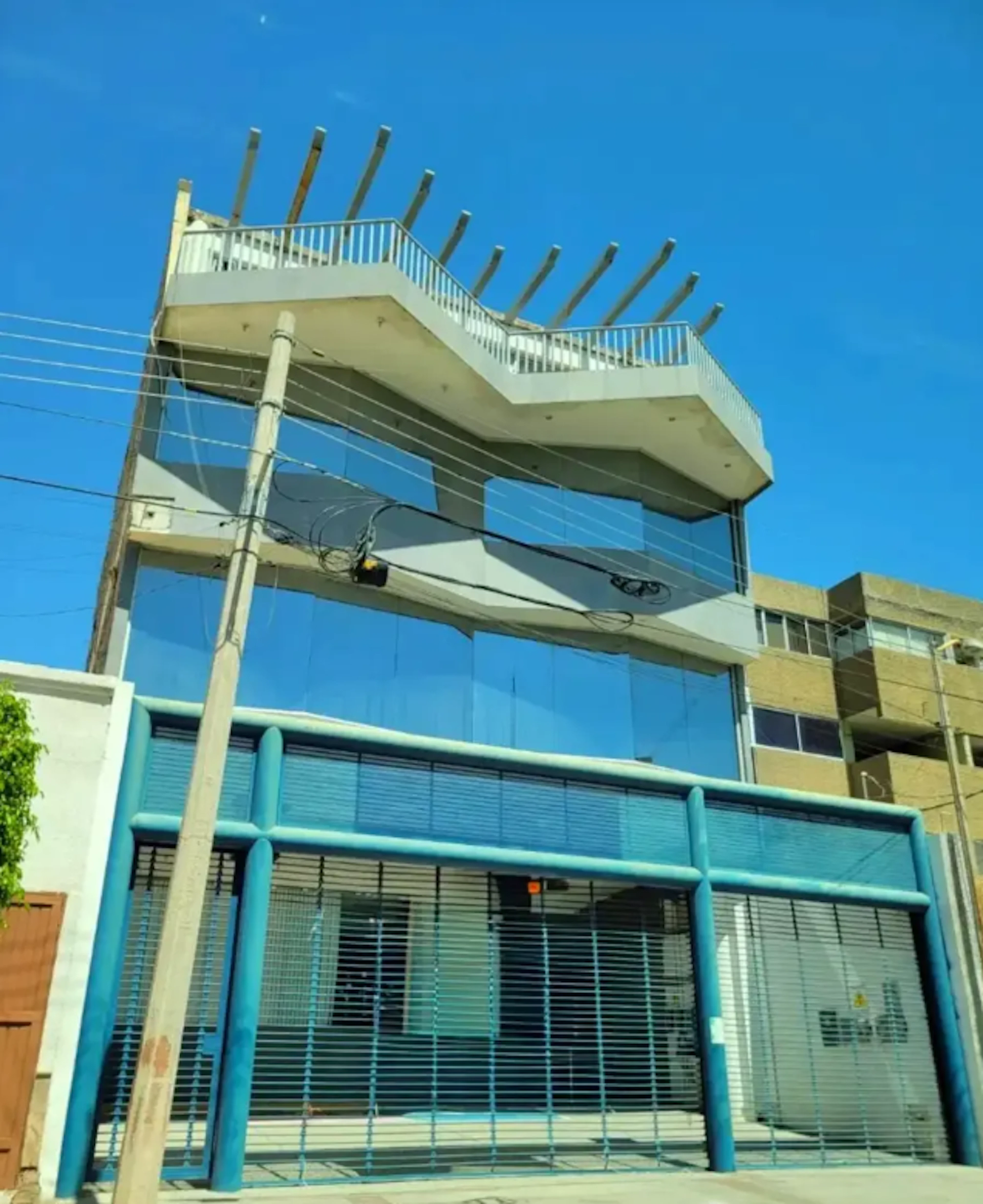 Local Comercial Spot2