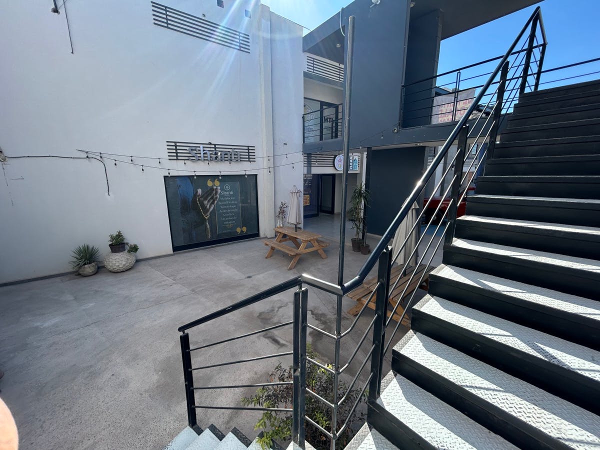 Local Comercial Spot2