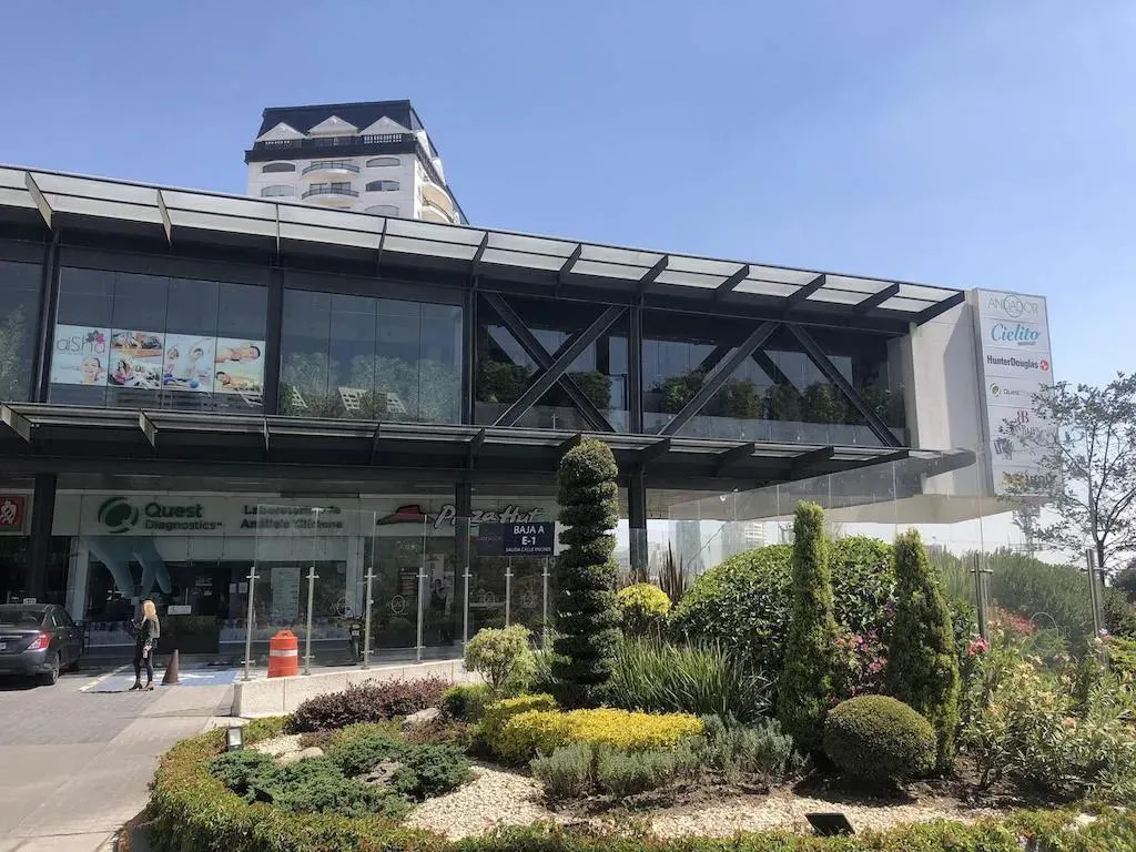 Local Comercial Spot2