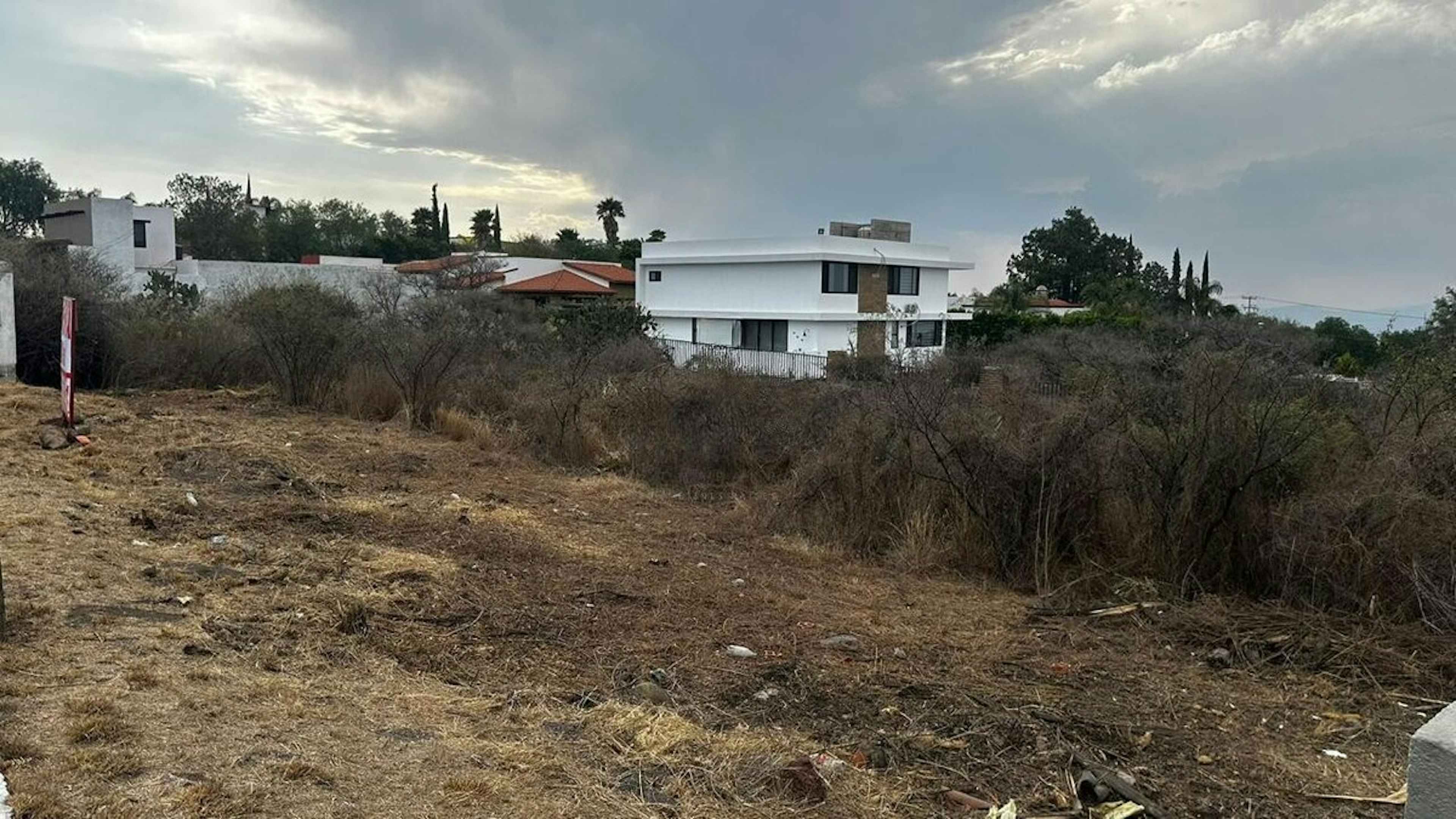 Avenida La Vista 1037