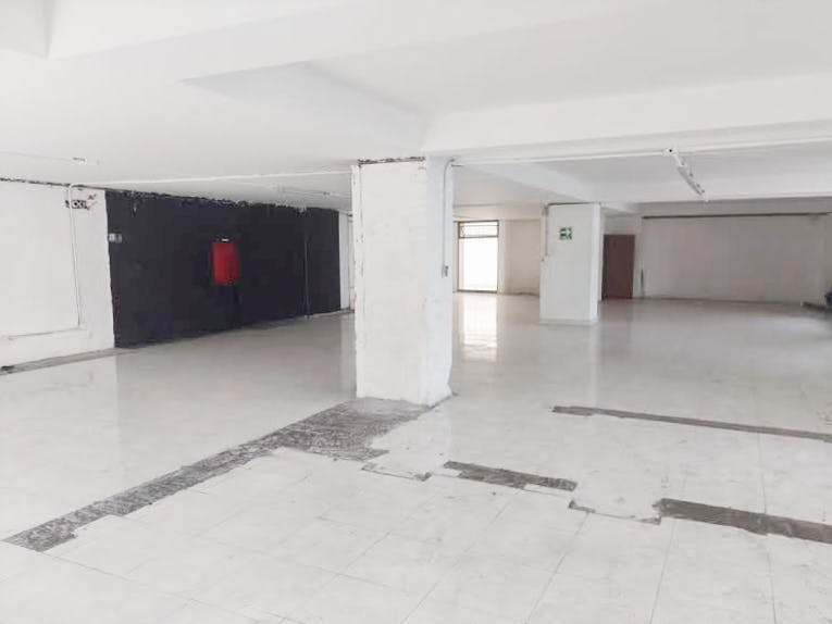 Local Comercial Spot2