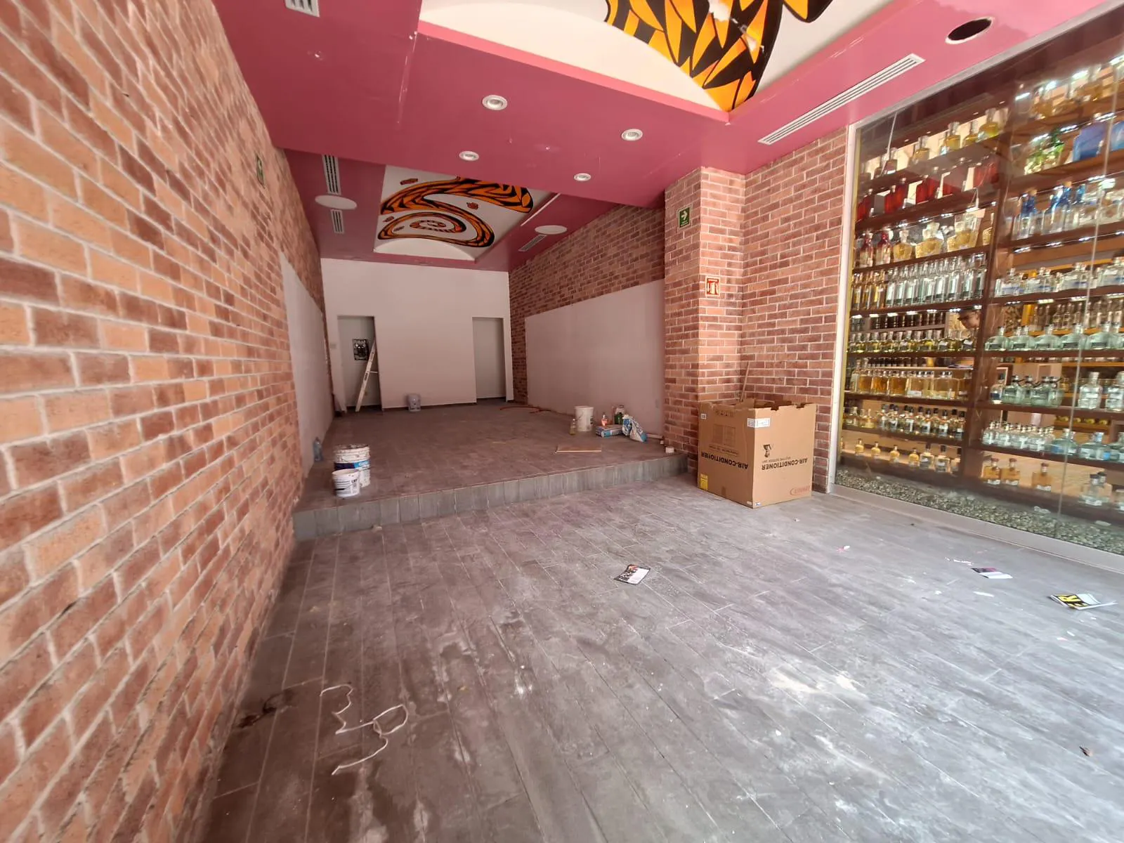 Local Comercial Spot2
