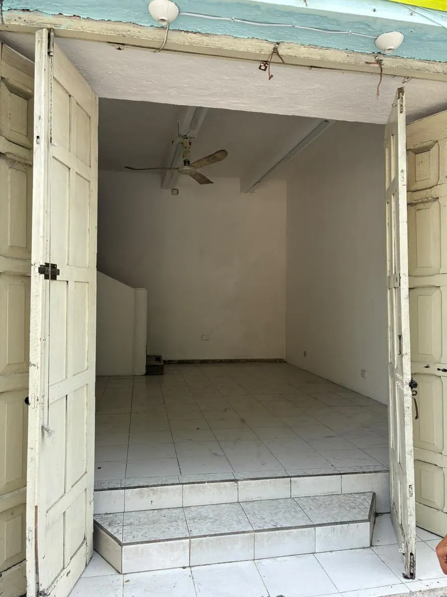 Local Comercial Spot2