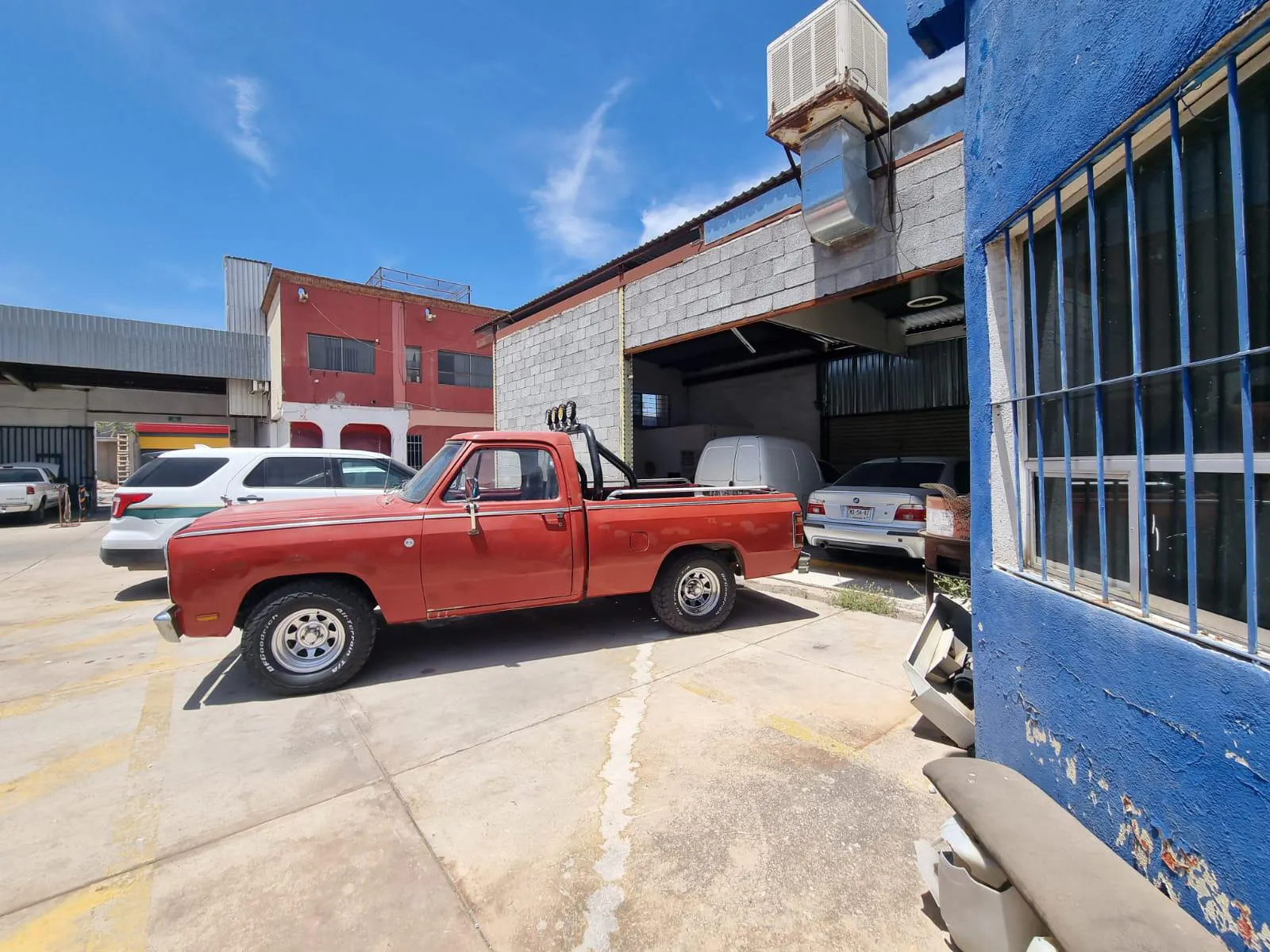 Local Comercial Spot2