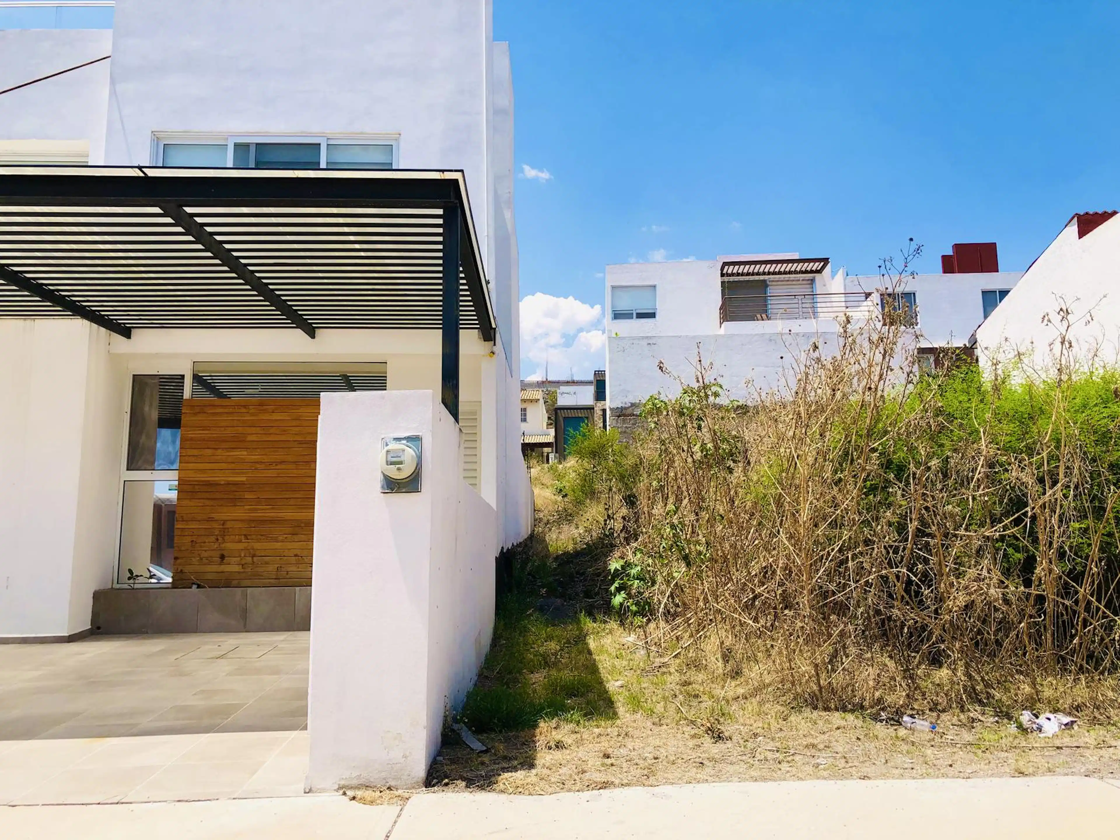 Terreno En Lomas De Juriquilla 266 M2