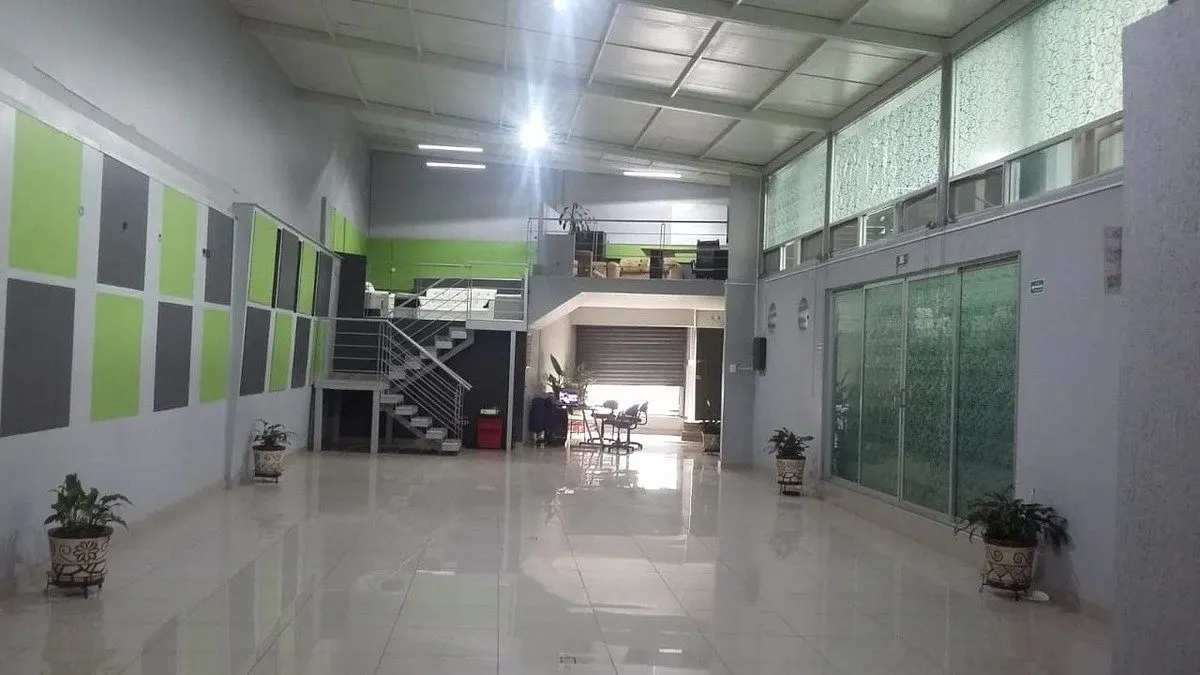 Local Comercial Spot2