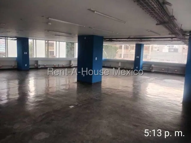 Local Comercial Spot2