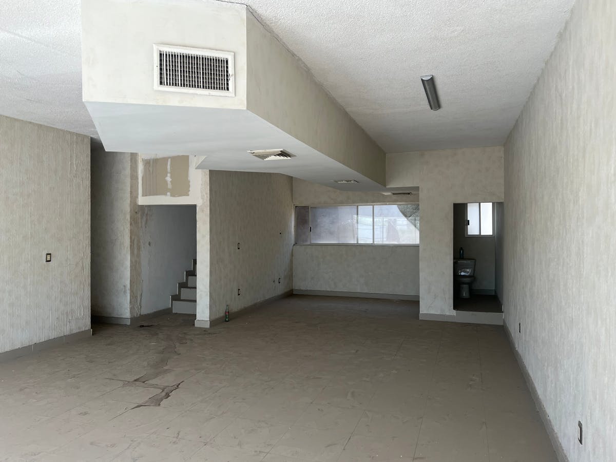 Local Comercial Spot2