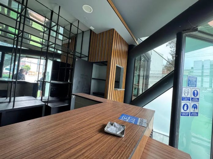 Local Comercial Spot2